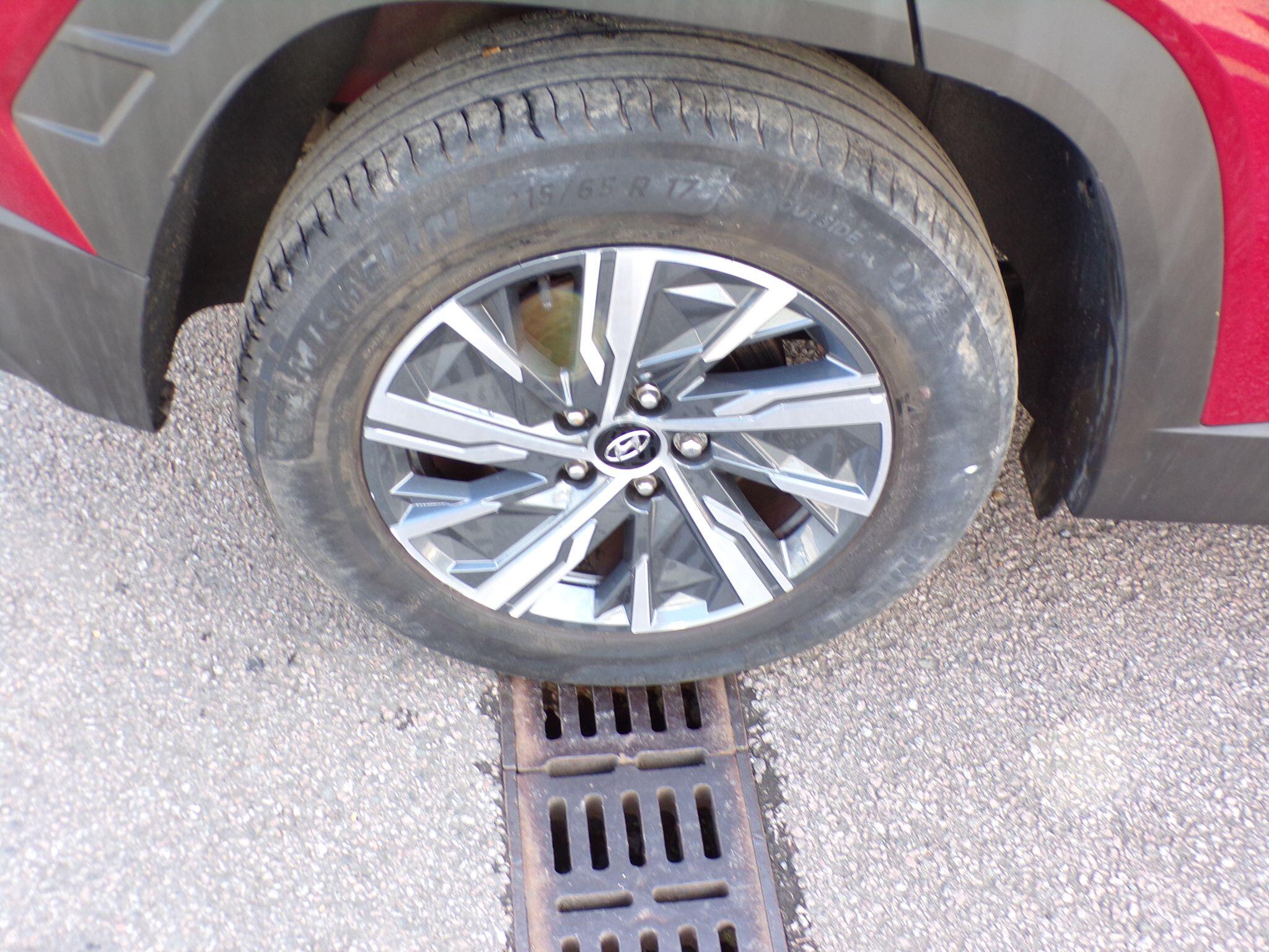 Hyundai Tucson view 11