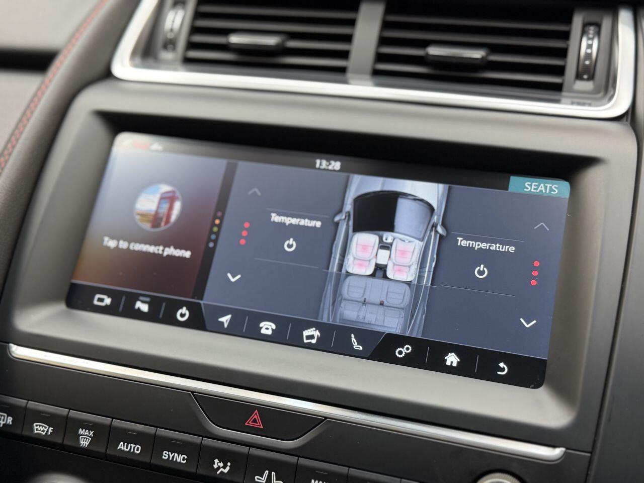 Jaguar E-Pace view 53