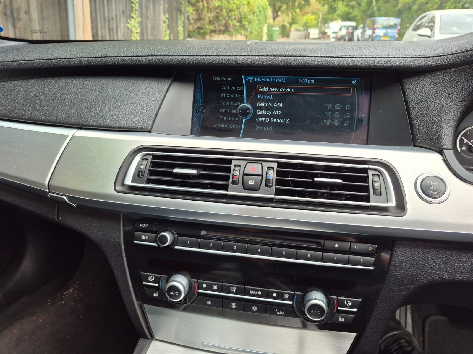 BMW 7 Series view 5