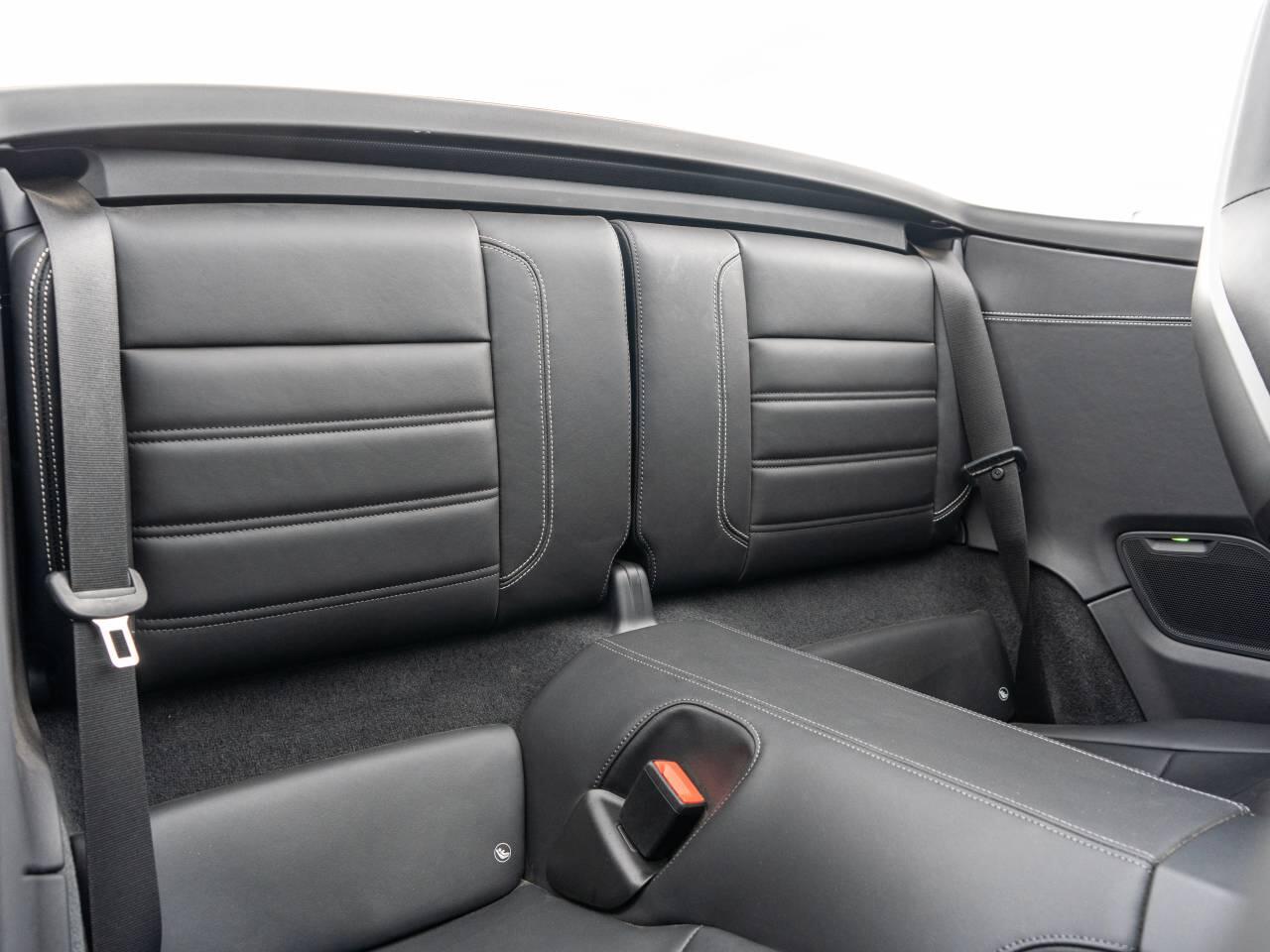 Porsche 911 view 47