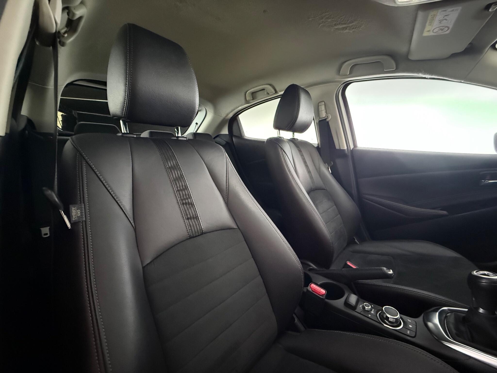Mazda Mazda2 view 26