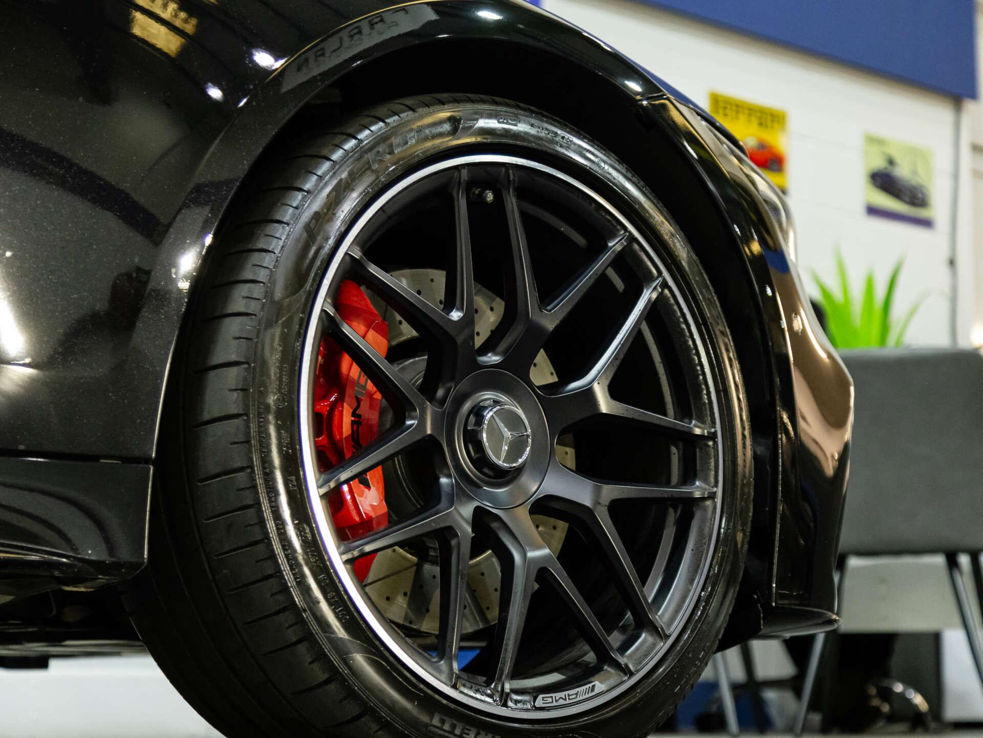 Mercedes-Benz Amg GT view 35