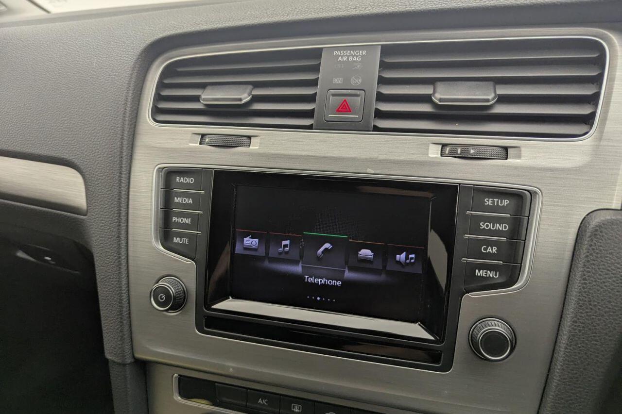 Volkswagen Golf view 28