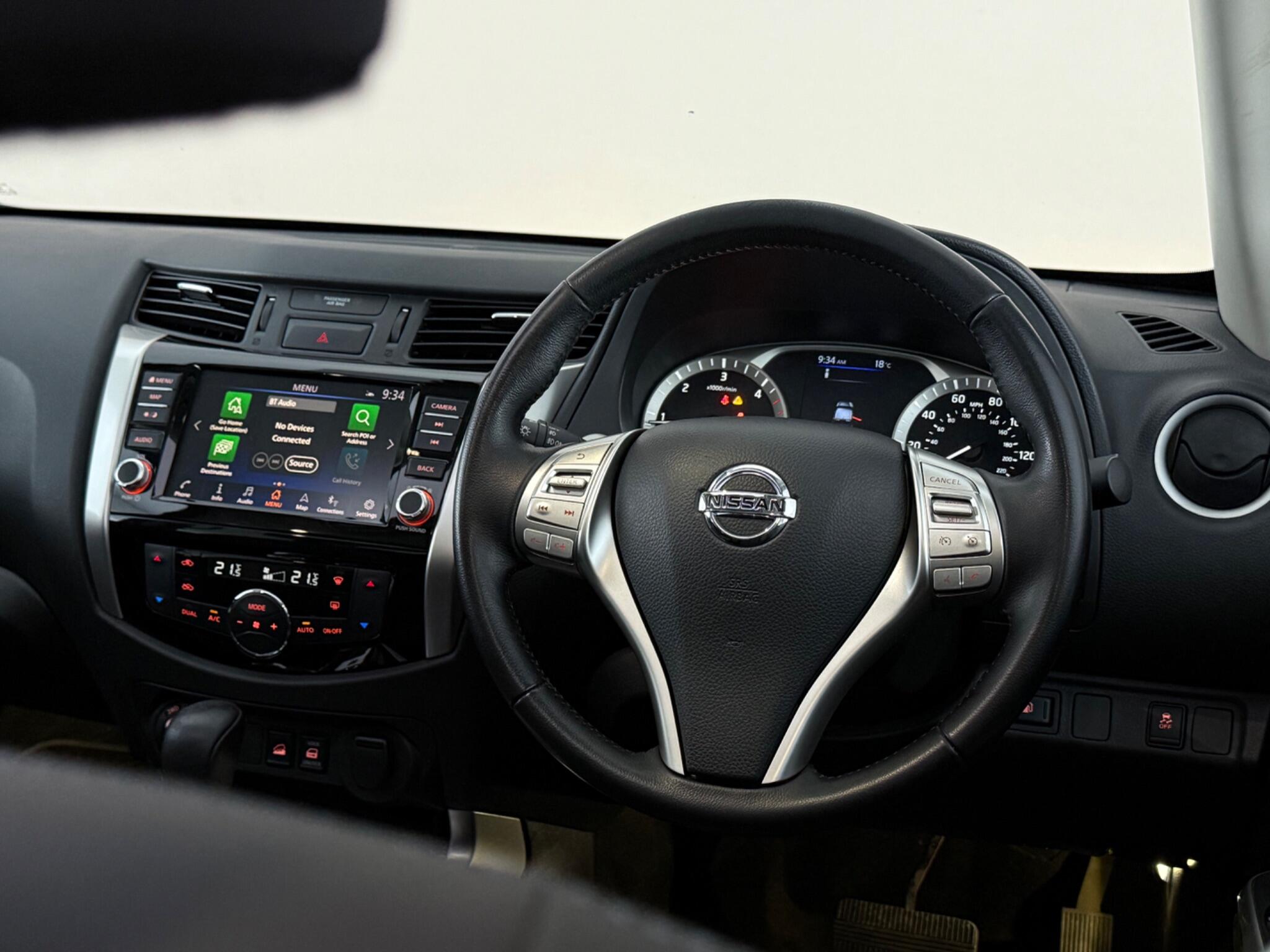 Nissan Navara view 14
