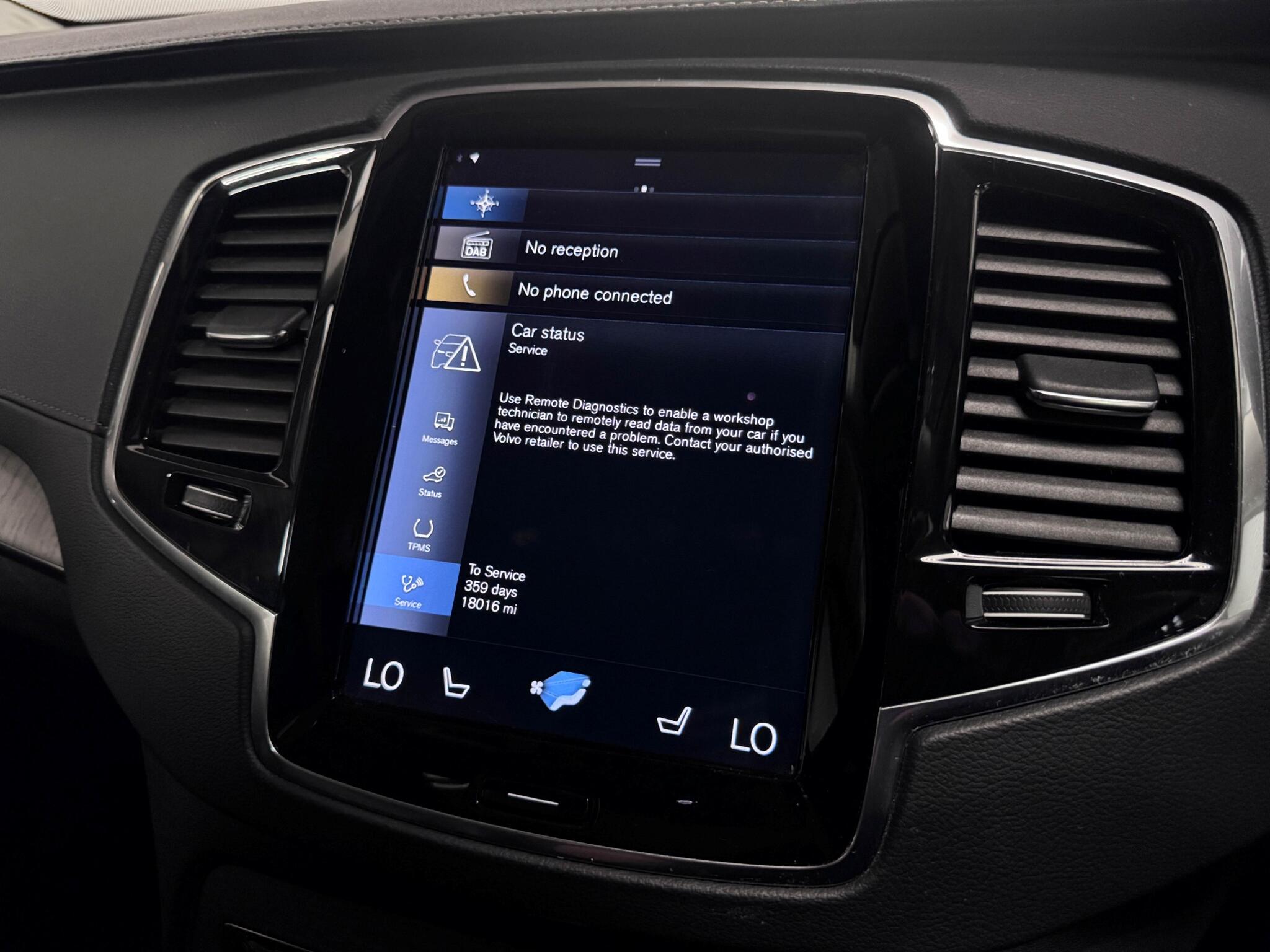 Volvo XC90 view 47