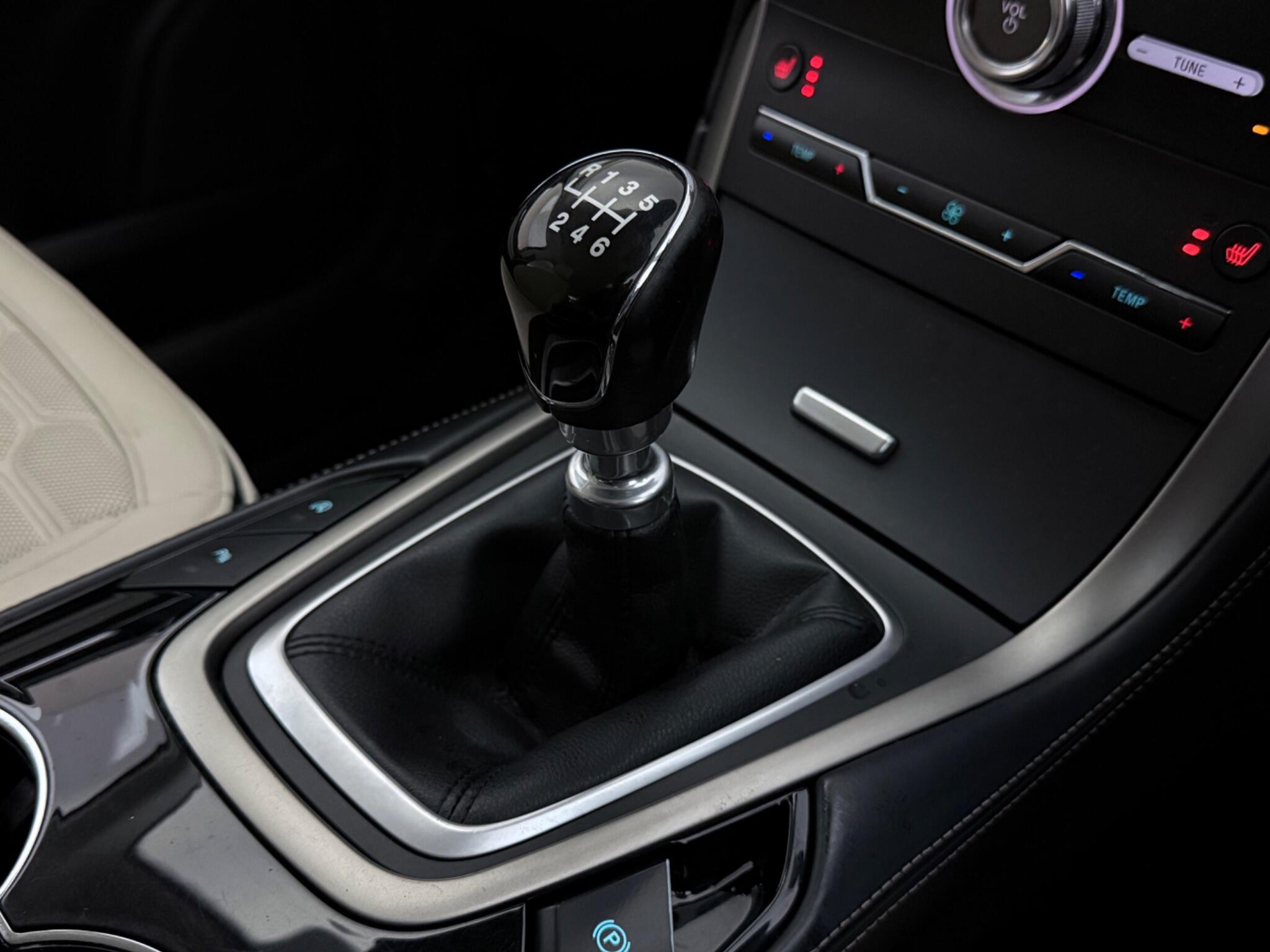 Ford S-Max view 40