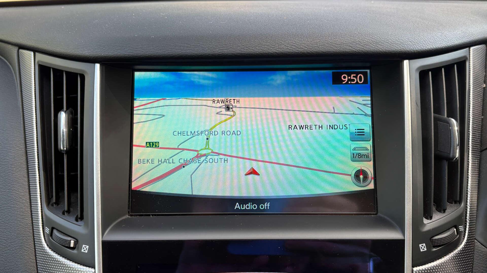 Infiniti Q50 view 23