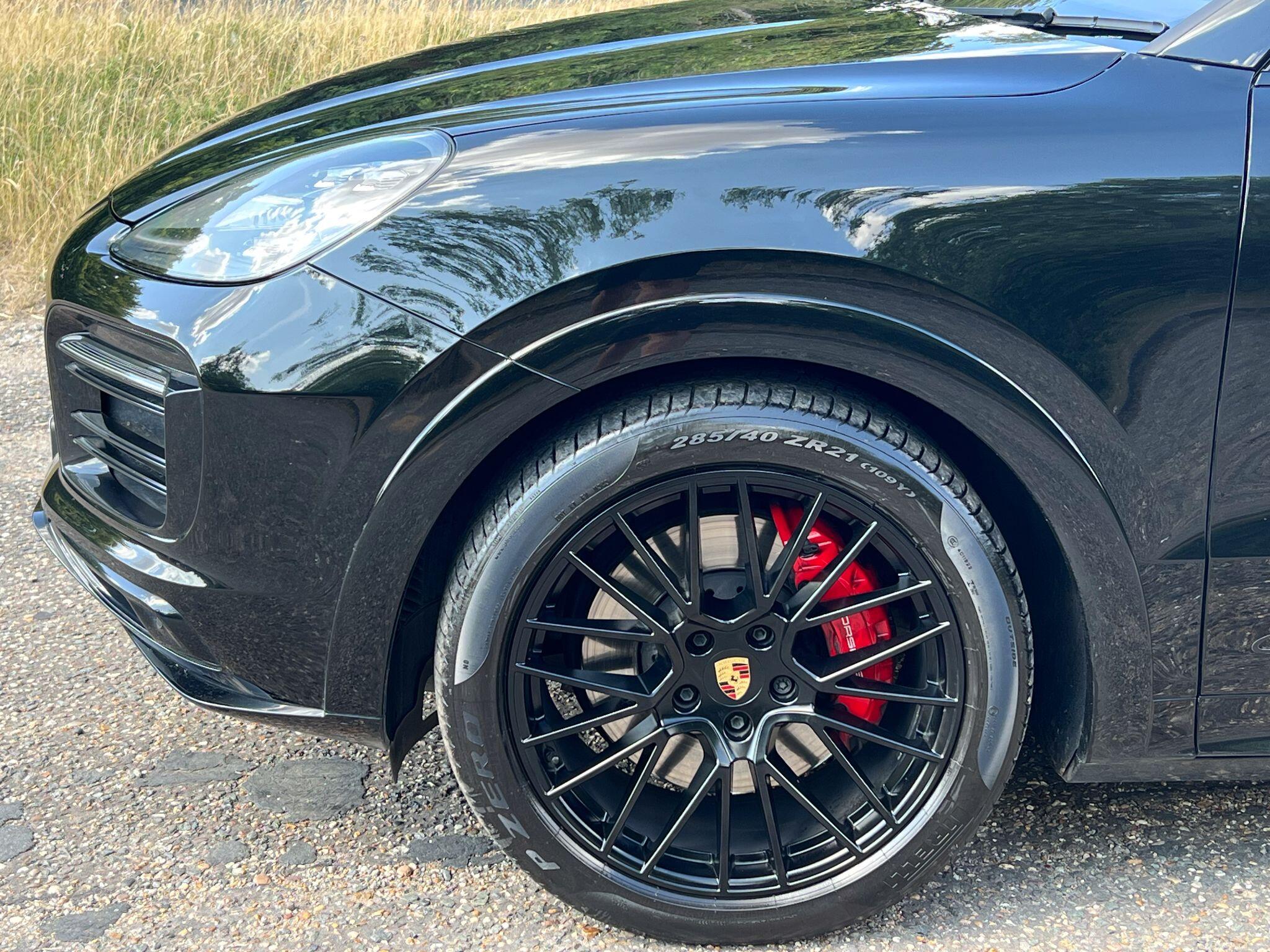 Porsche Cayenne view 5