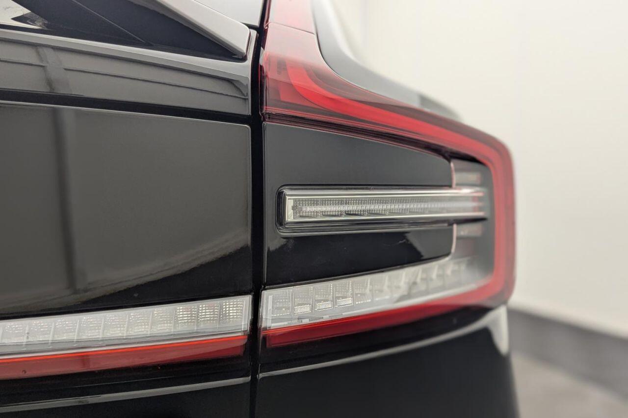 Volvo C40 view 38