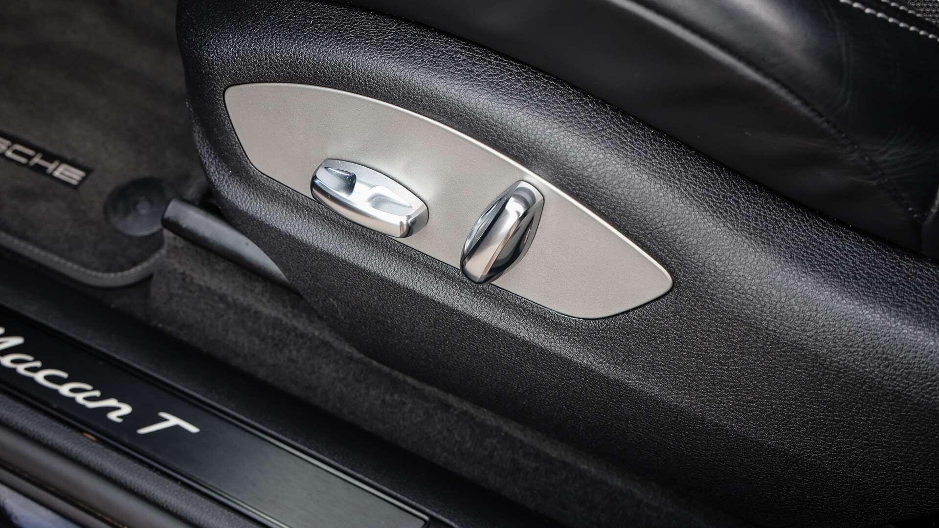 Porsche Macan view 30