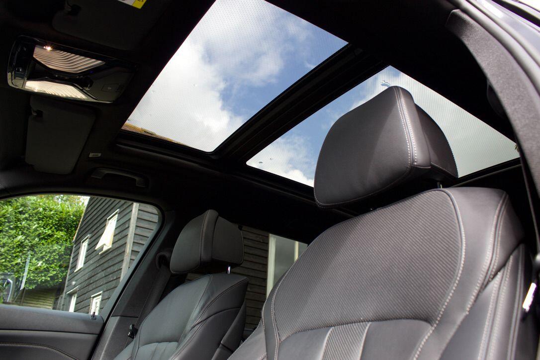 BMW X5 view 10