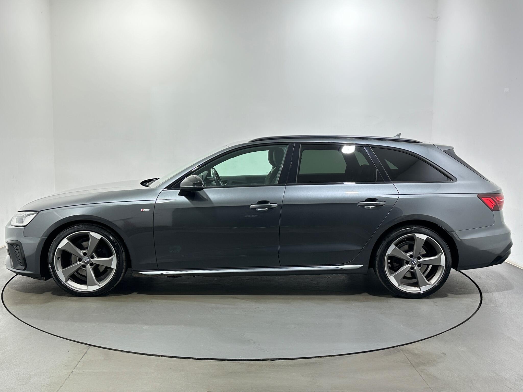 Audi A4 view 5