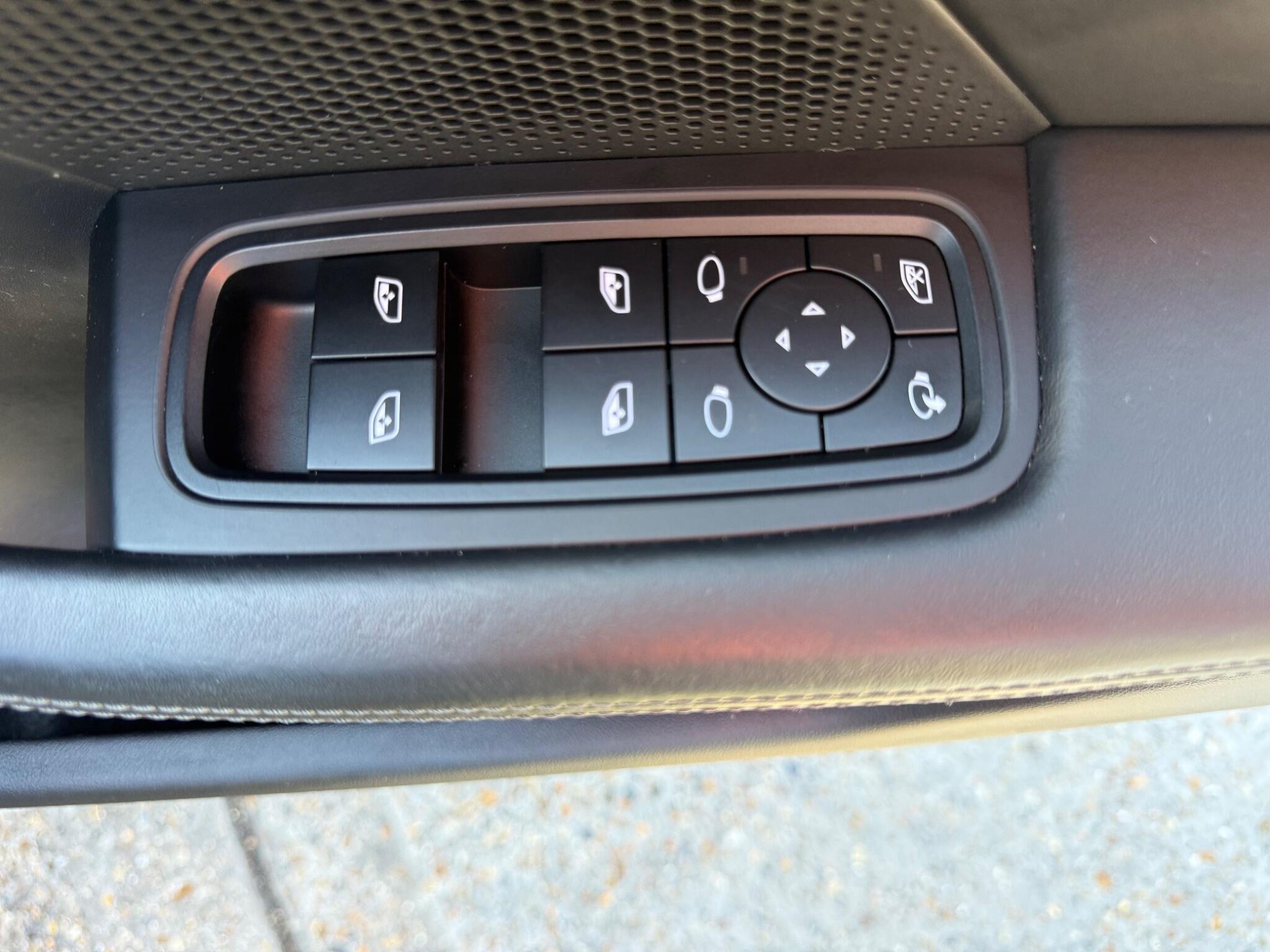 Porsche Taycan view 23