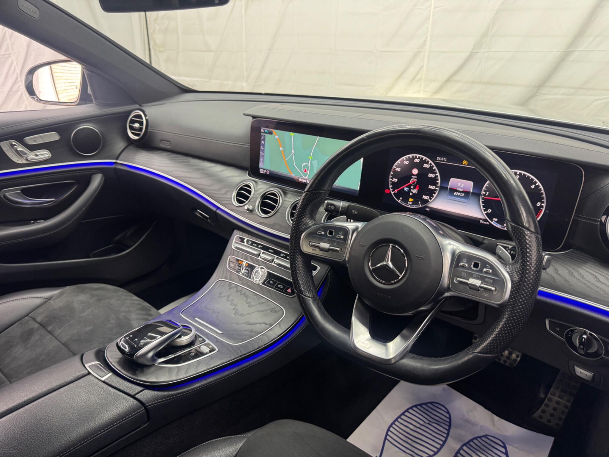 Mercedes-Benz E Class view 20