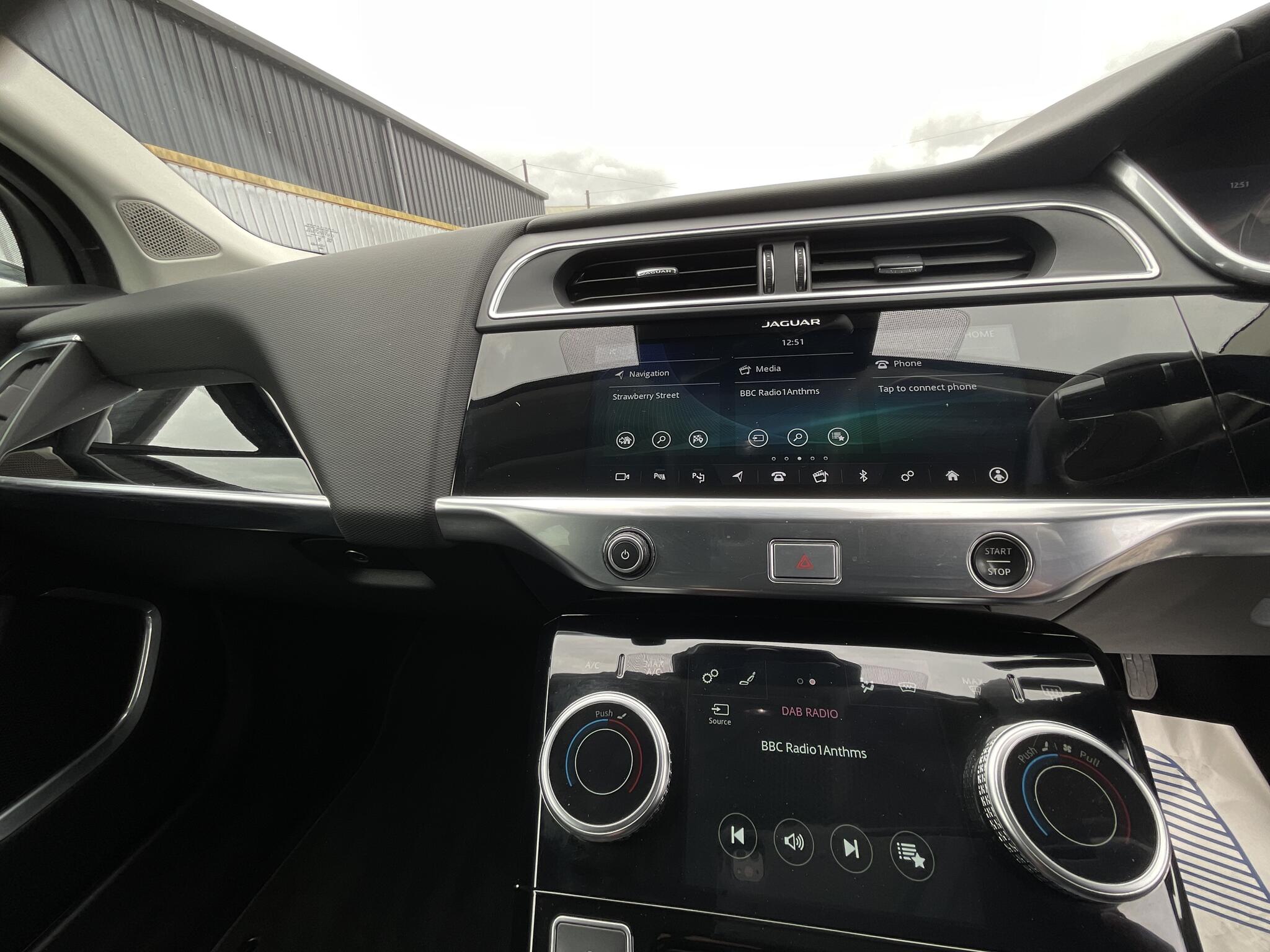 Jaguar I-Pace view 24