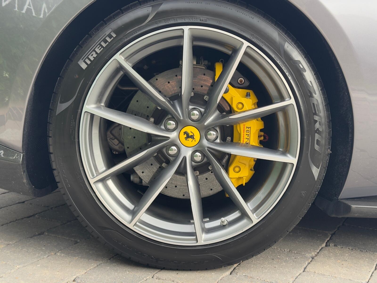 Ferrari 812 GTS view 15