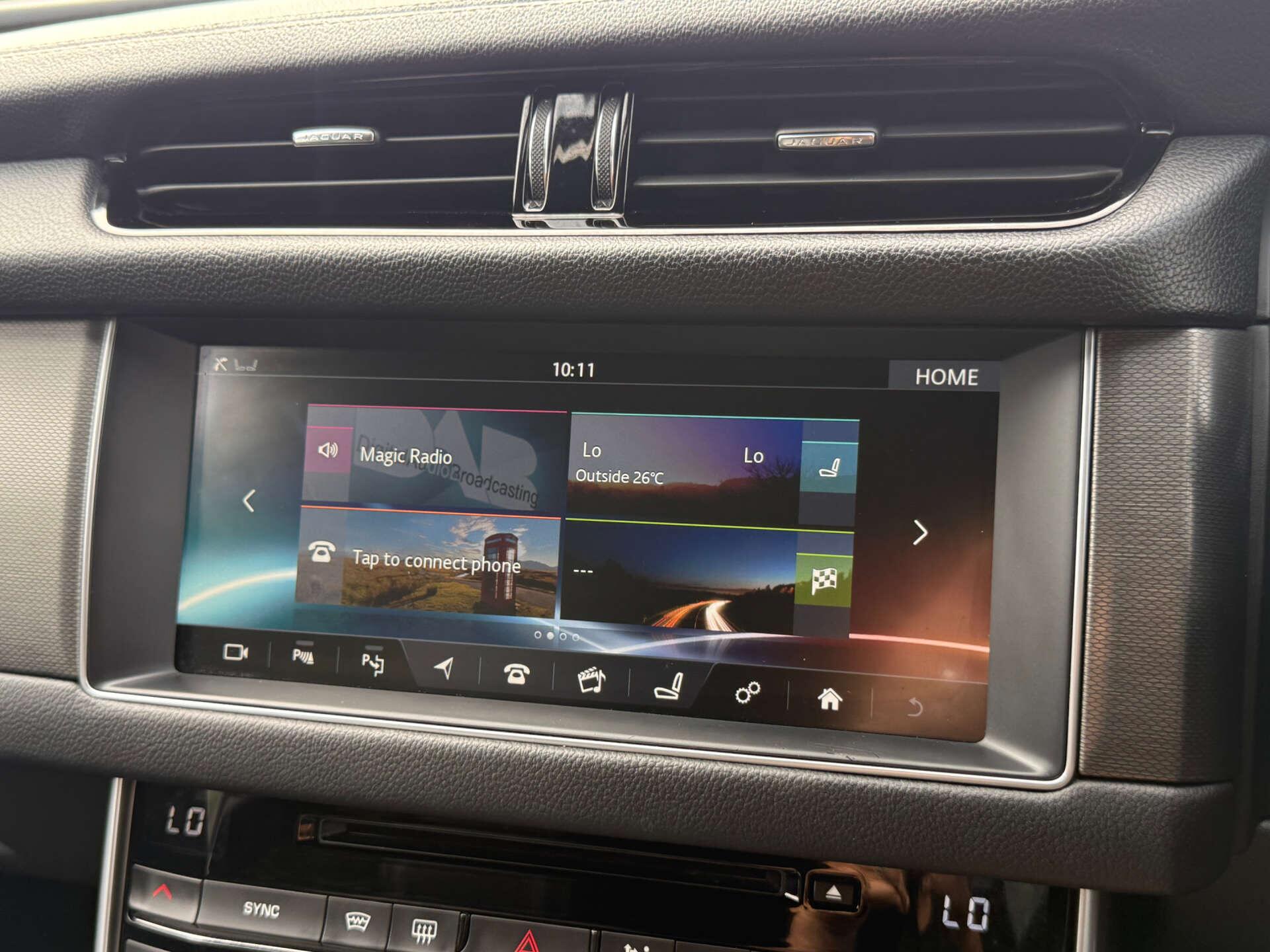 Jaguar XF view 46
