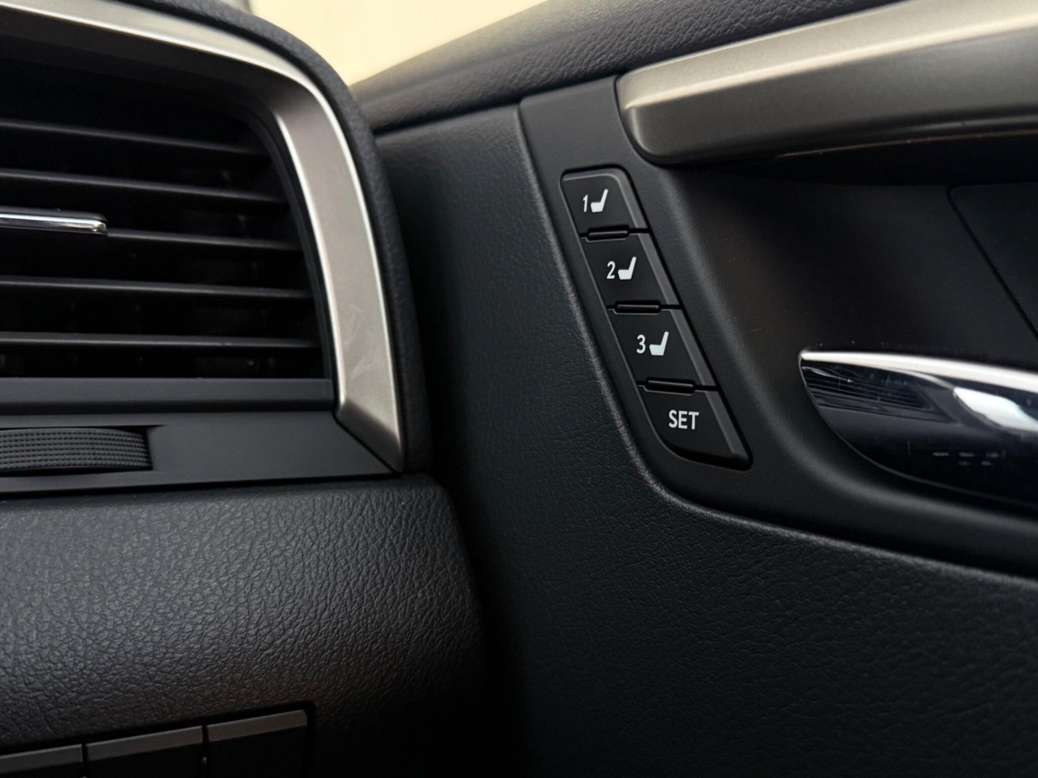 Lexus RX view 23