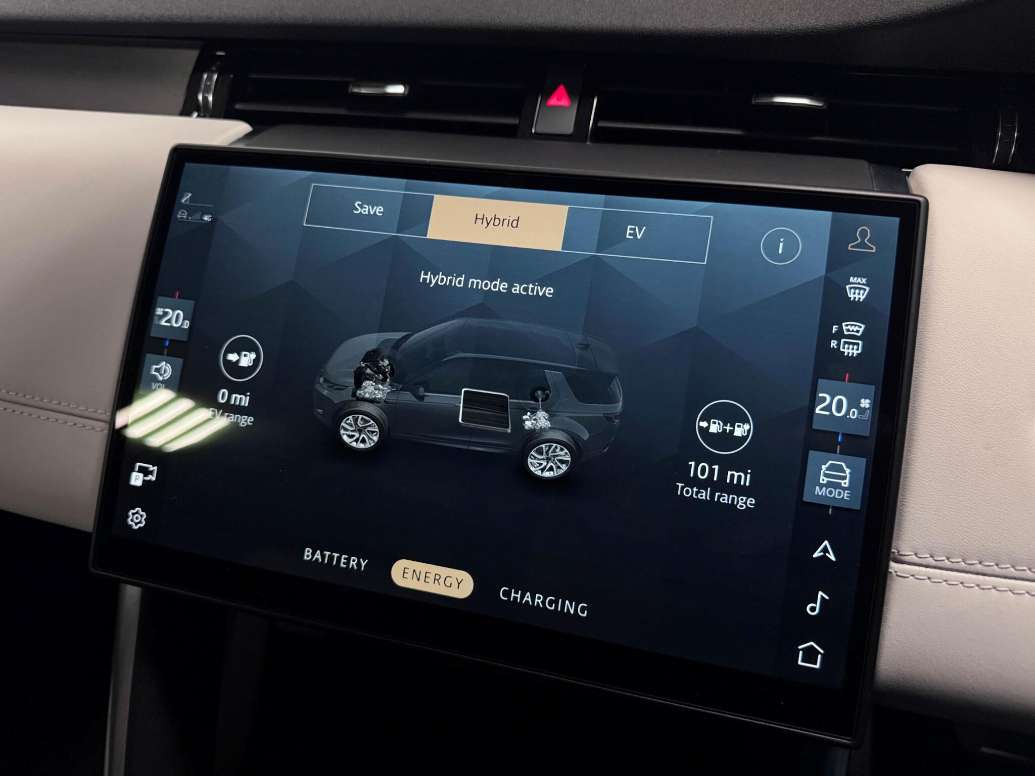 Land Rover Discovery Sport view 45