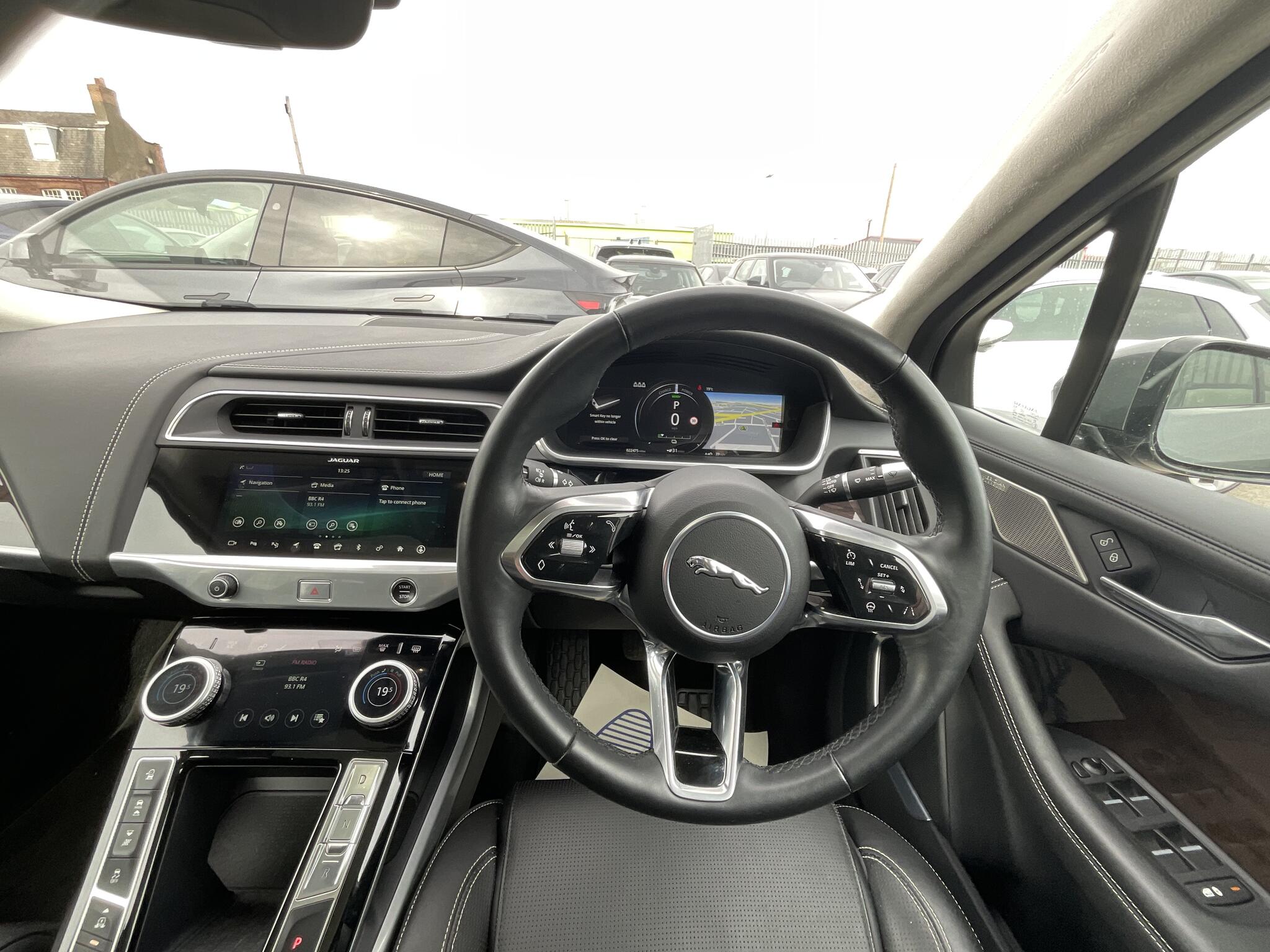 Jaguar I-Pace view 6
