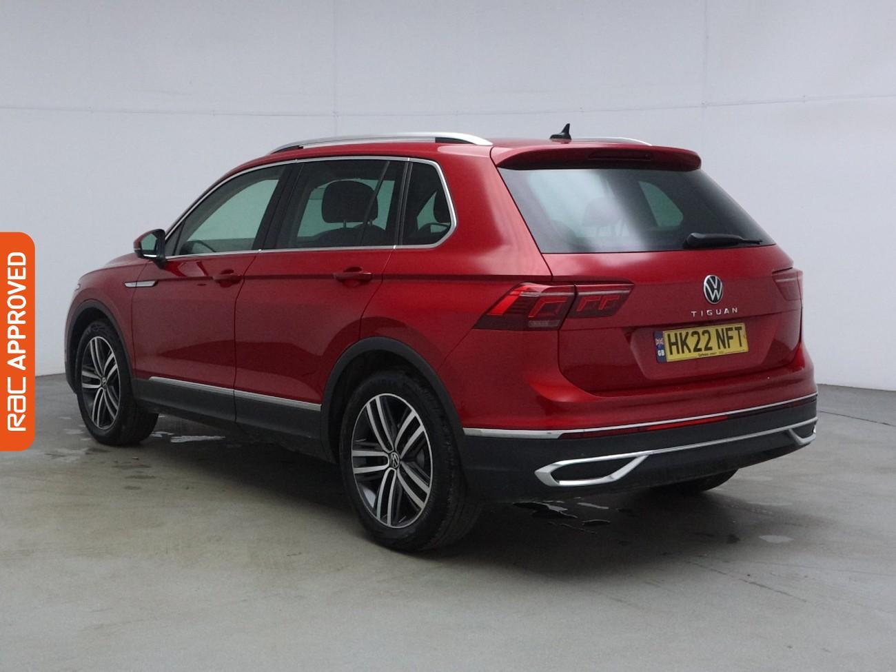 Volkswagen Tiguan view 4