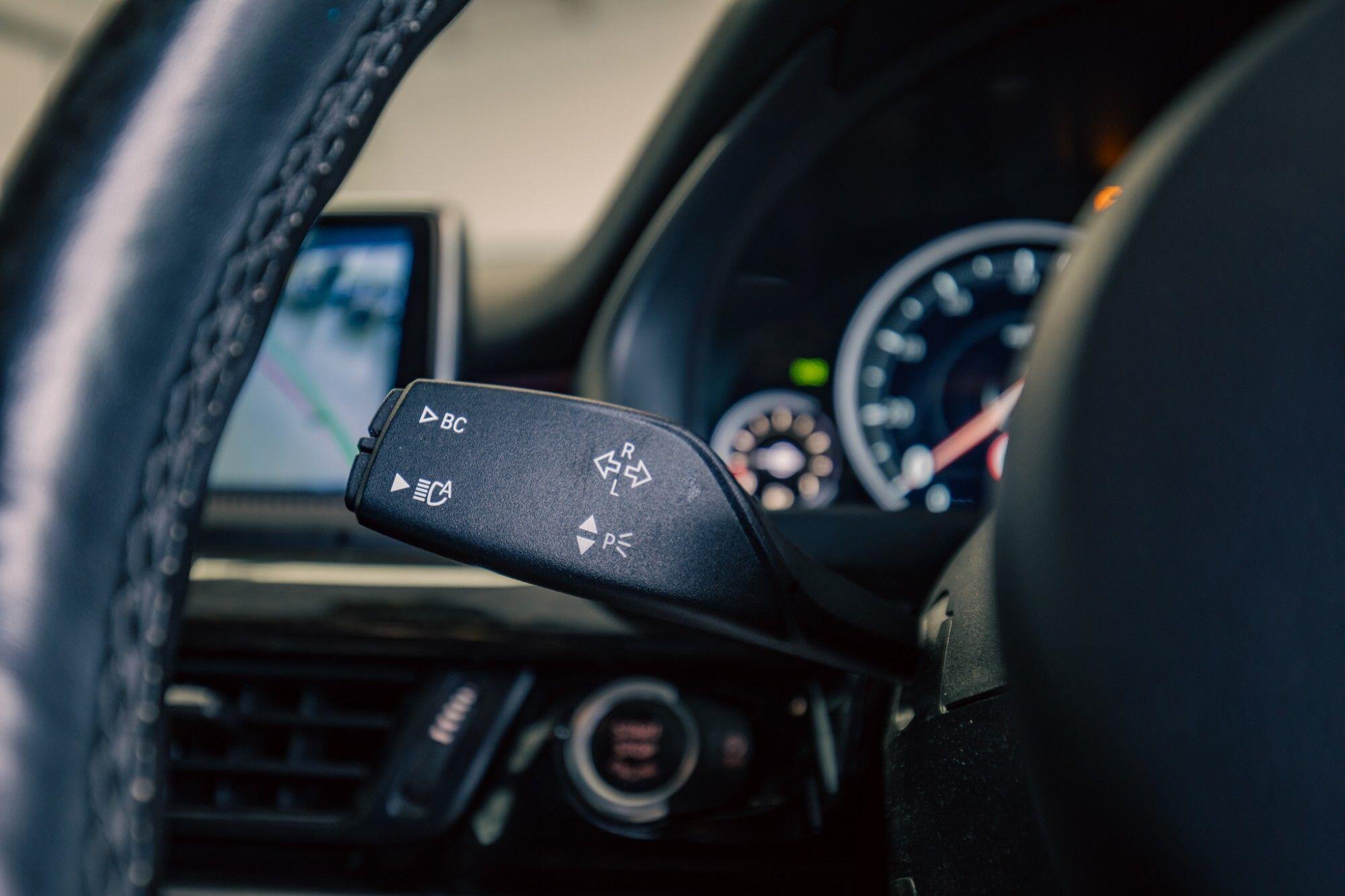 BMW X5 view 18