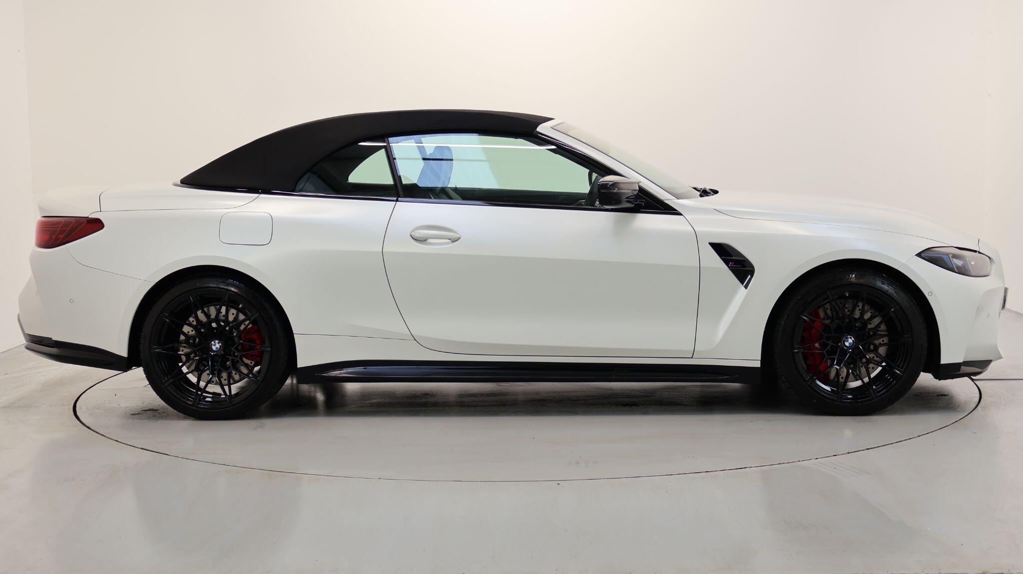 BMW M4 view 23