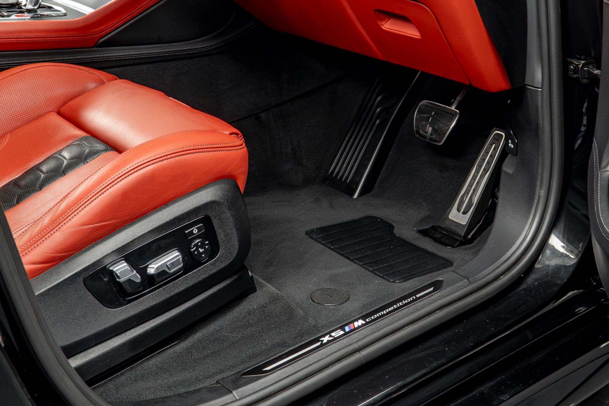BMW X5 M view 45