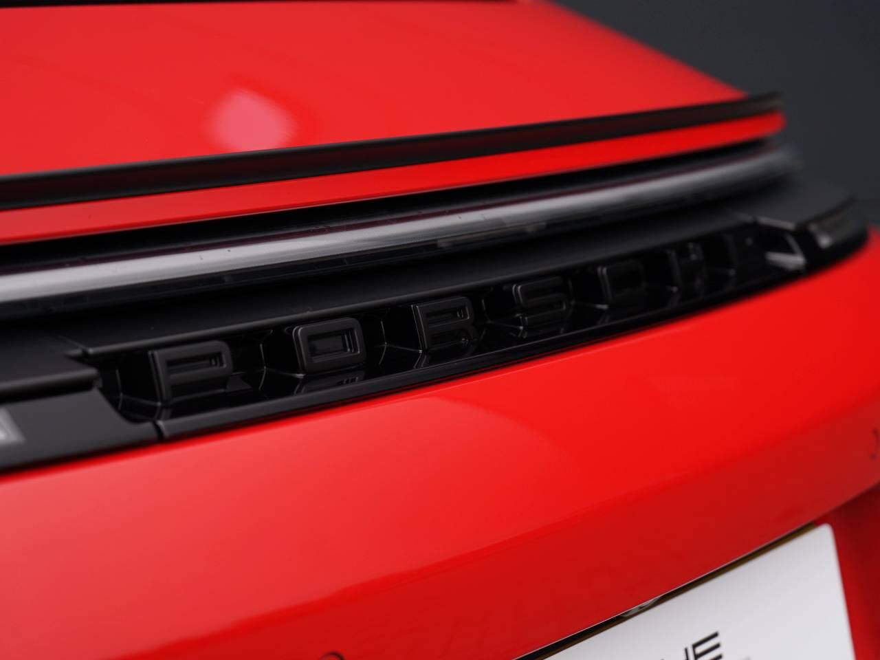 Porsche 911 view 65