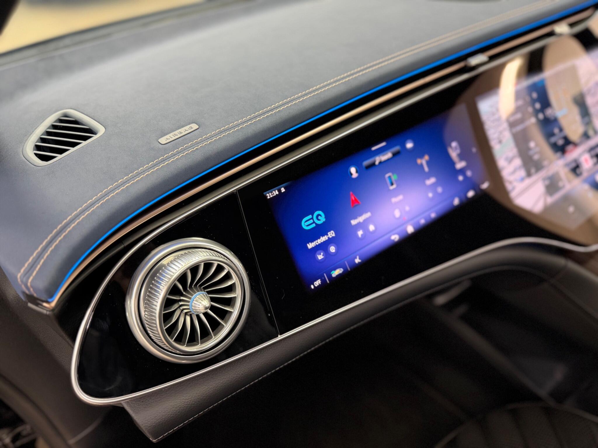 Mercedes-Benz EQS view 89