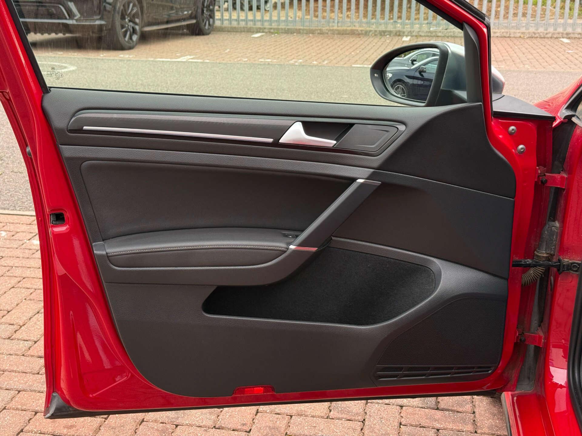 Volkswagen Golf view 39