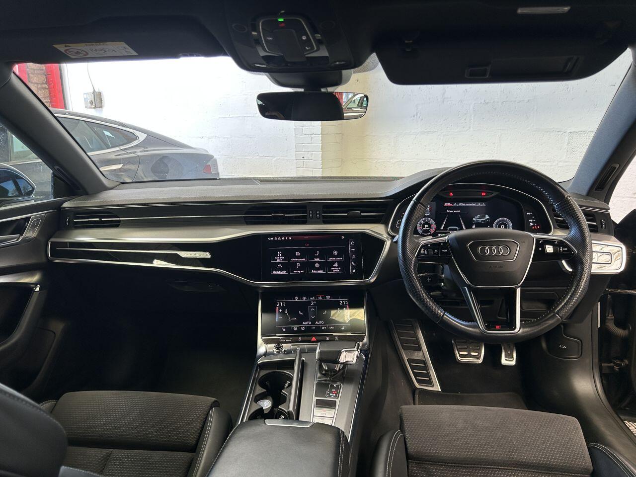 Audi A7 view 34