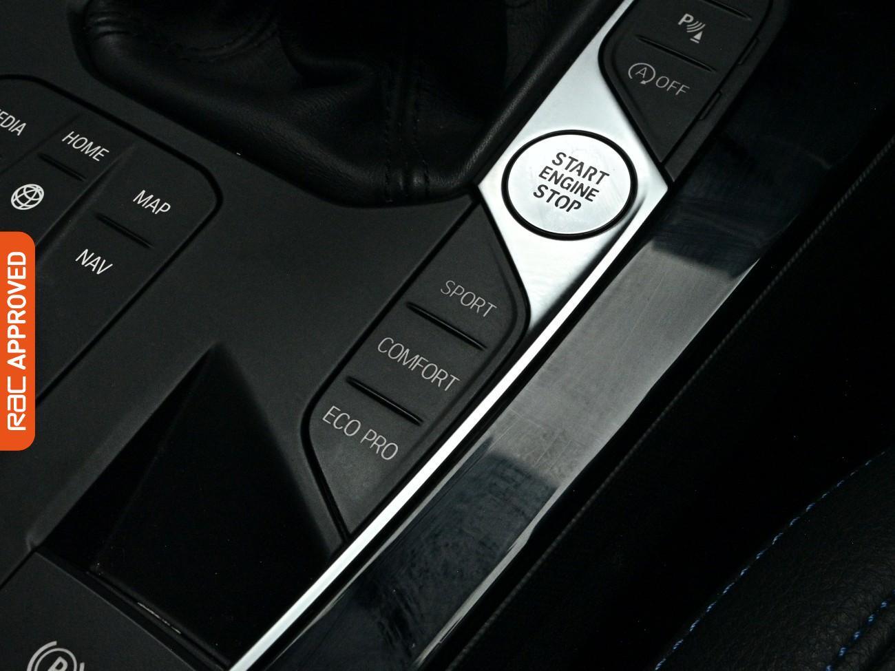 BMW 1 Series view 19