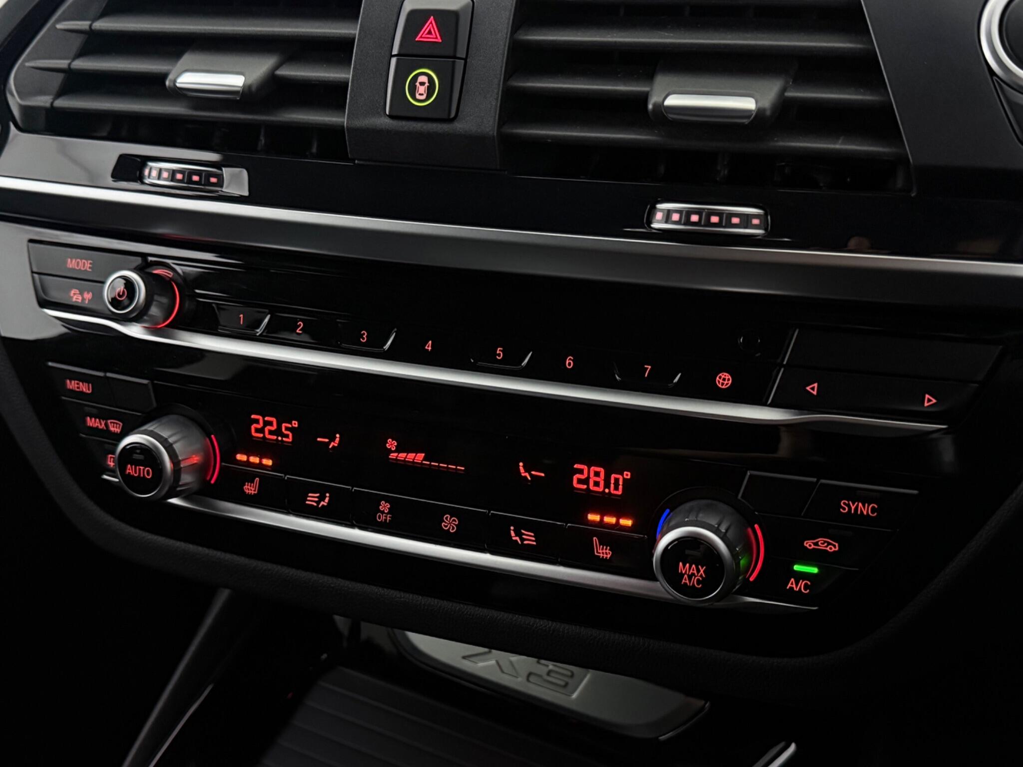 BMW X3 view 25