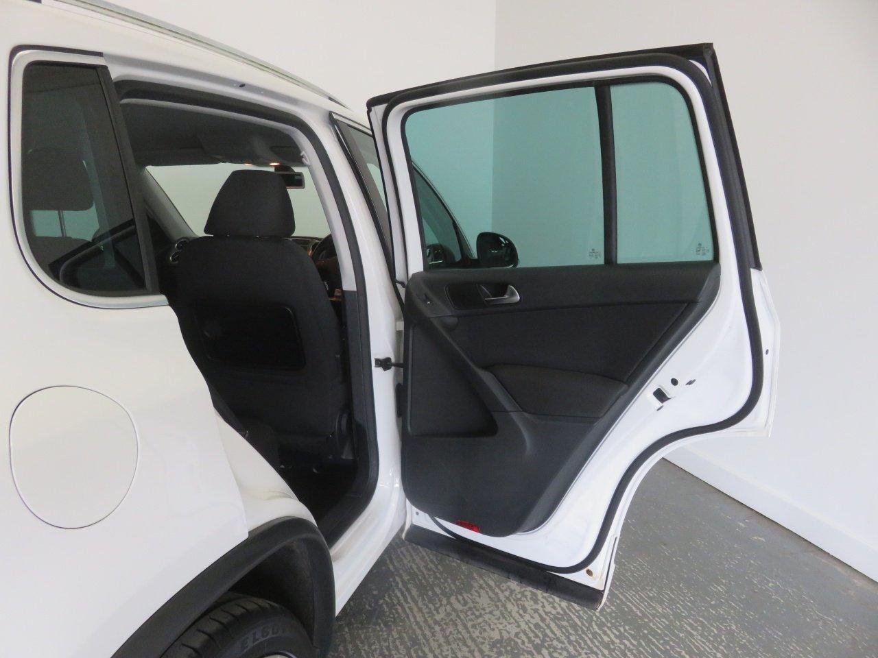 Volkswagen Tiguan view 27