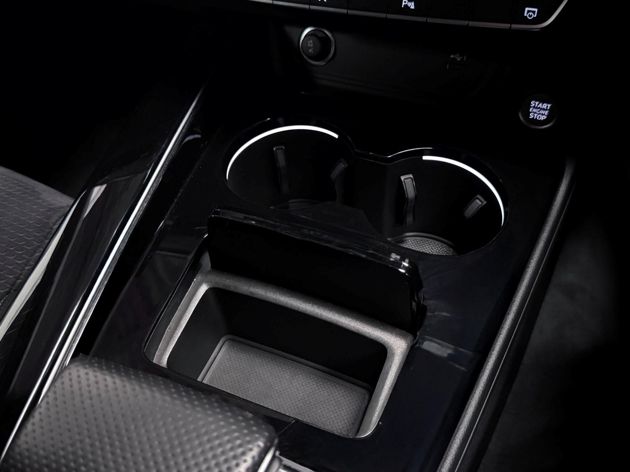 Audi A4 view 27