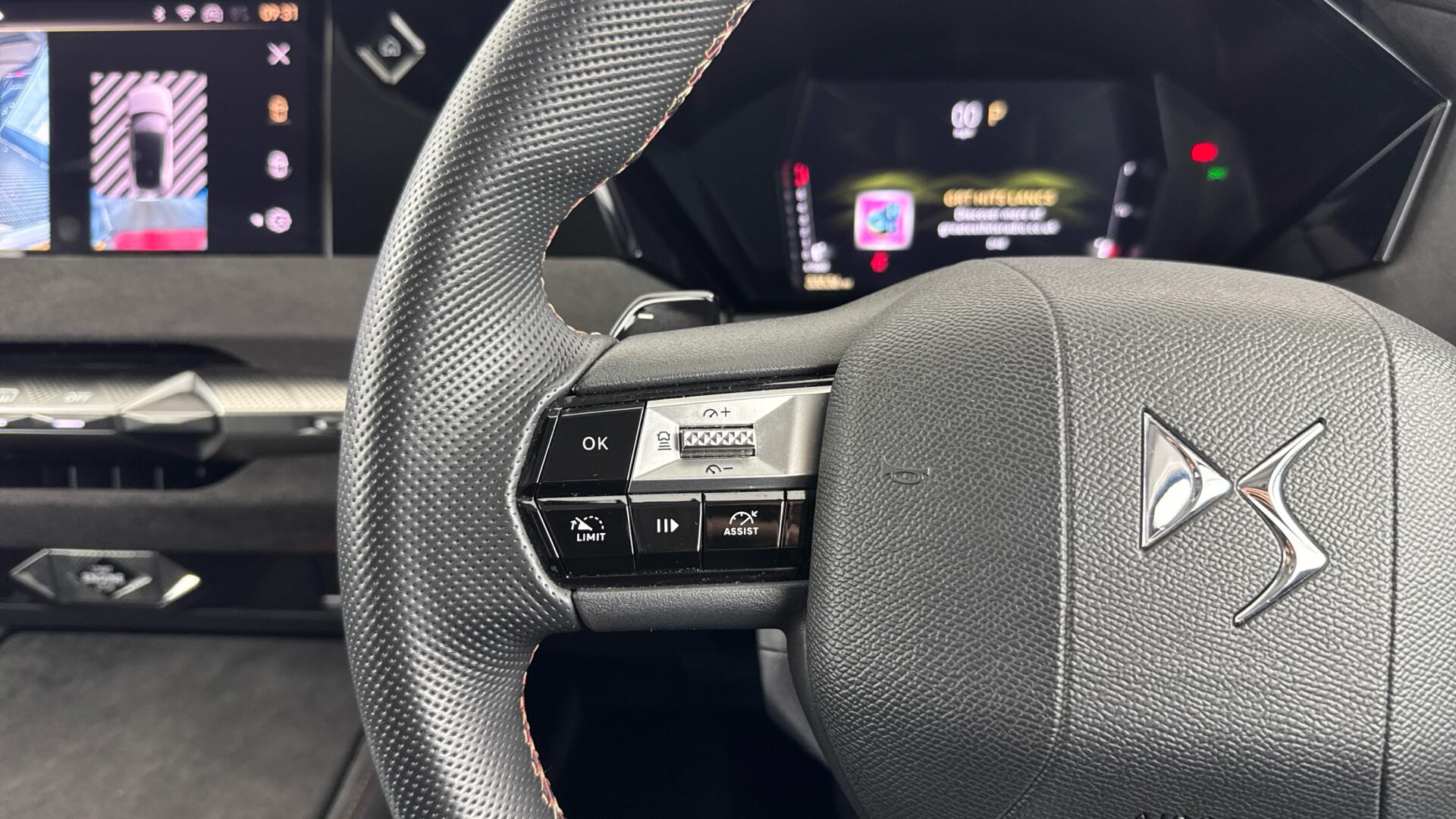 DS Automobiles DS 4 view 41
