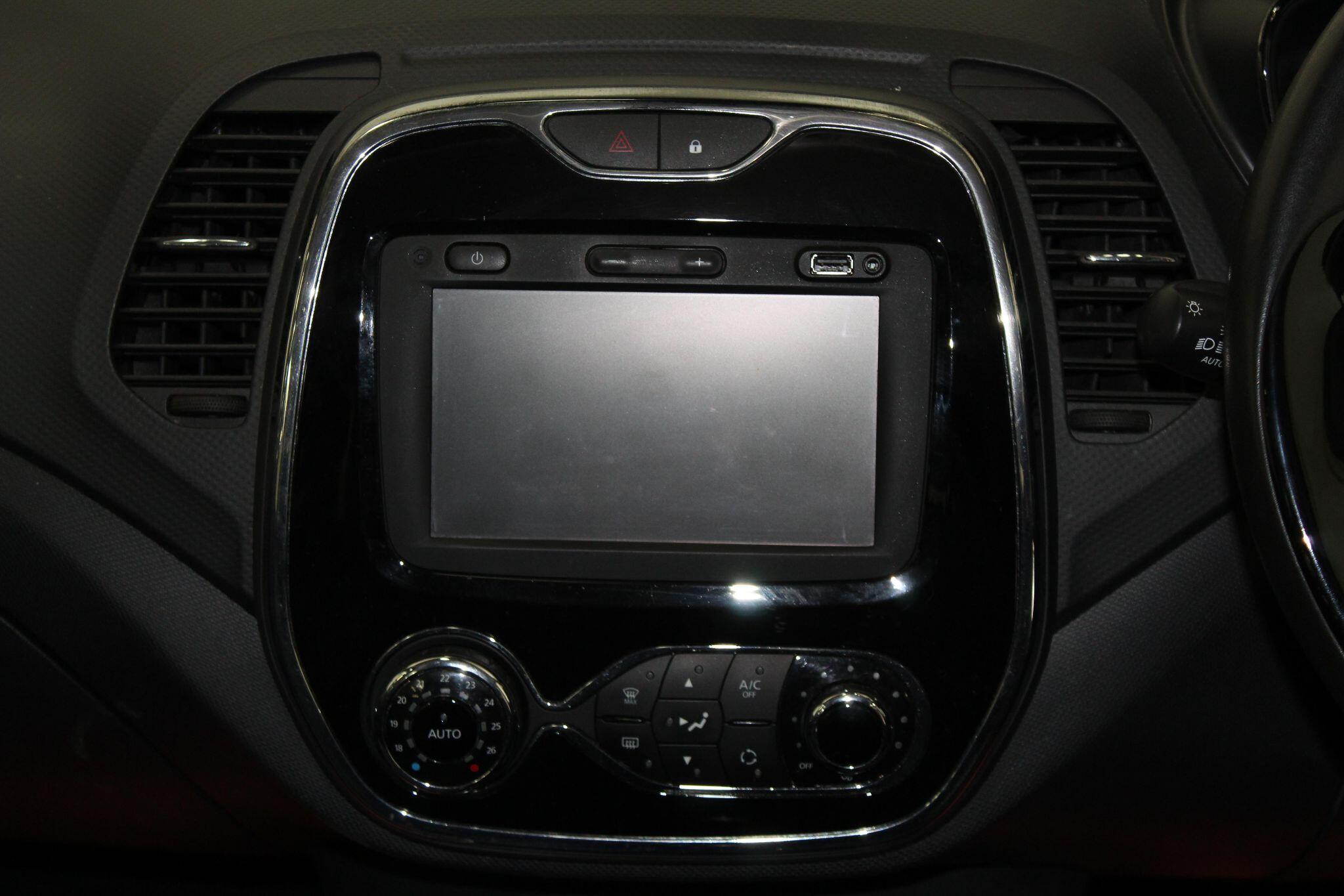 Renault Captur view 32