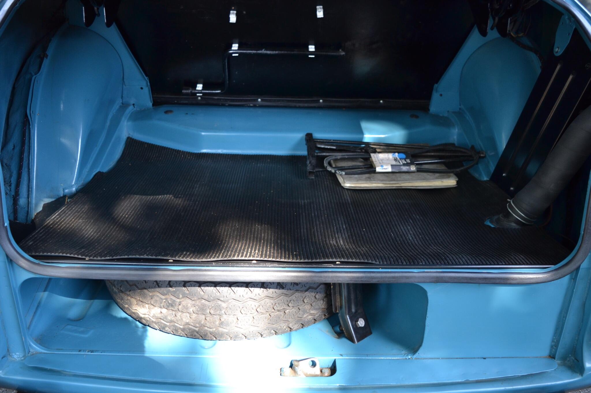 1991 Riley 1.5 view 29