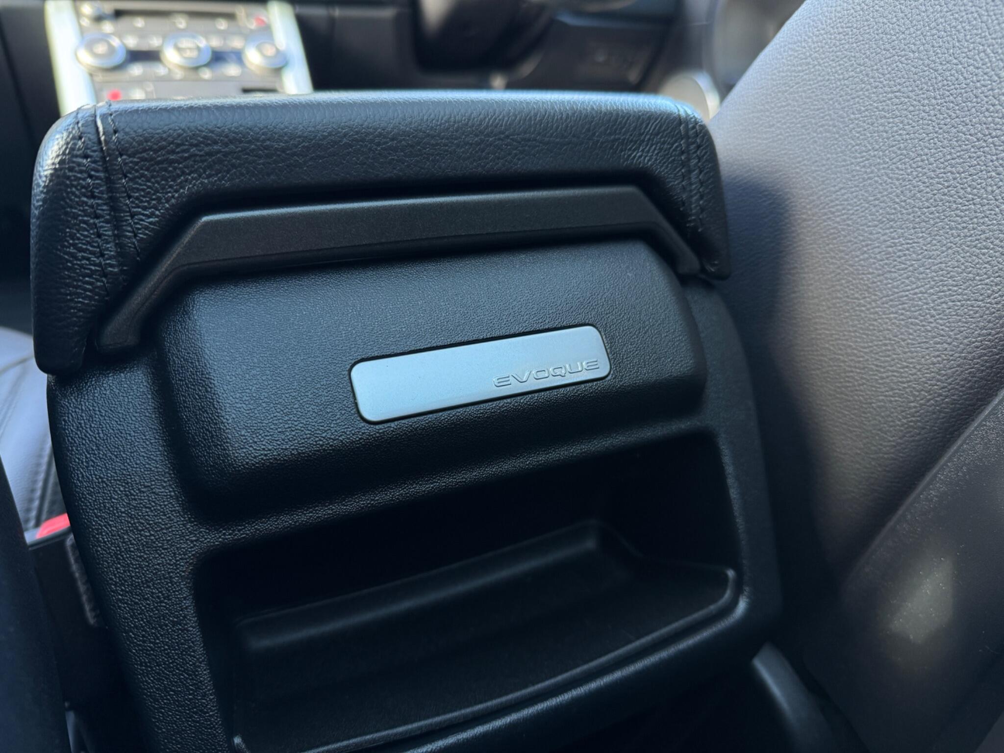 Land Rover Range Rover Evoque view 26