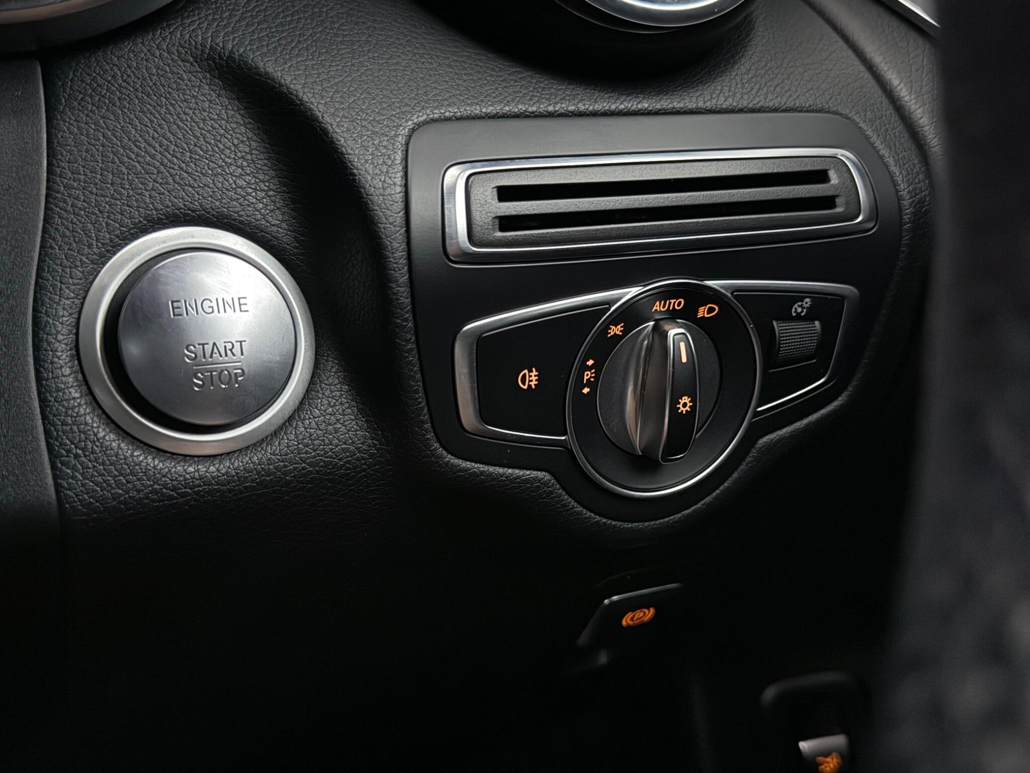 Mercedes-Benz GLC view 19