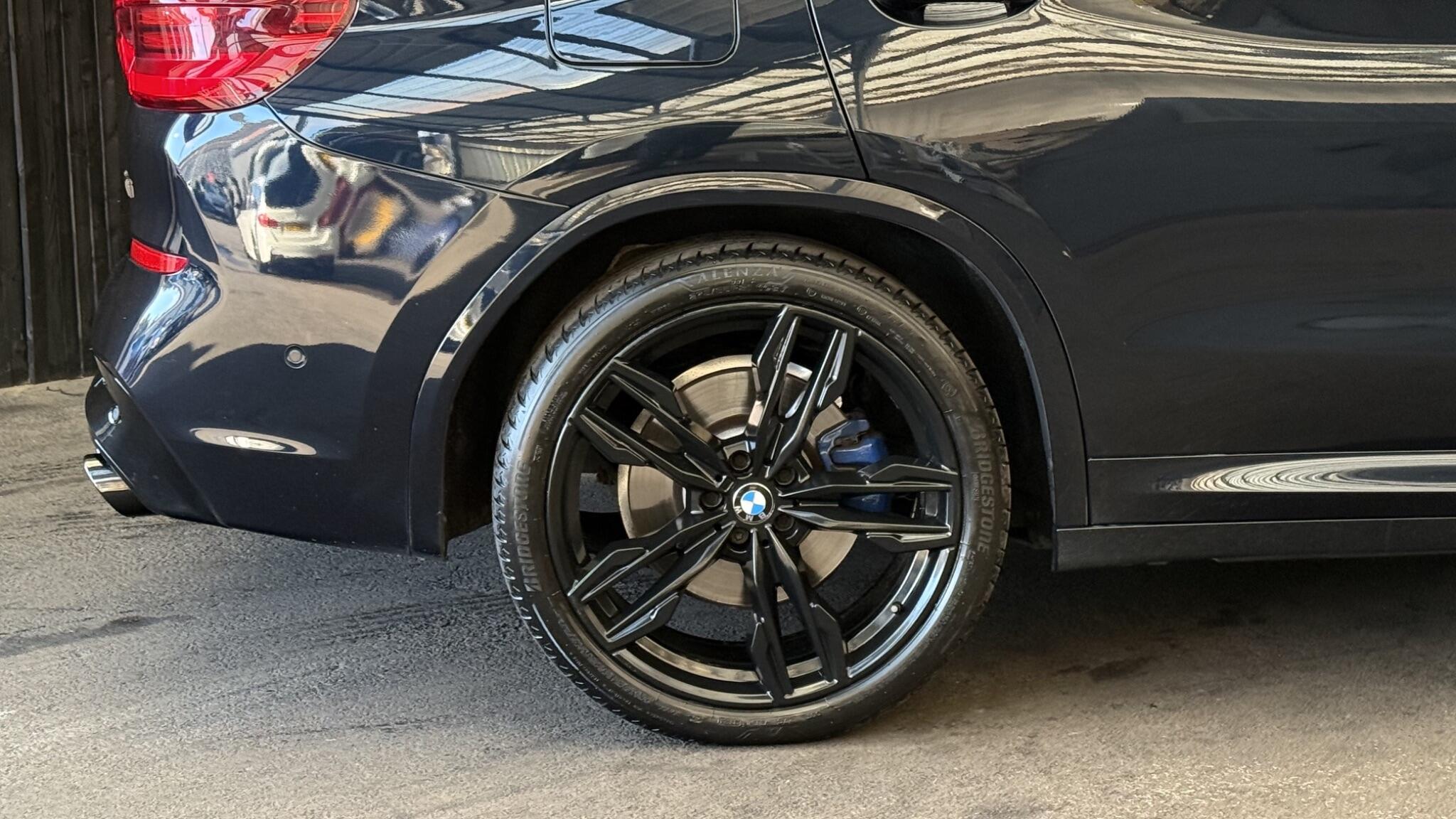 BMW X3 view 14
