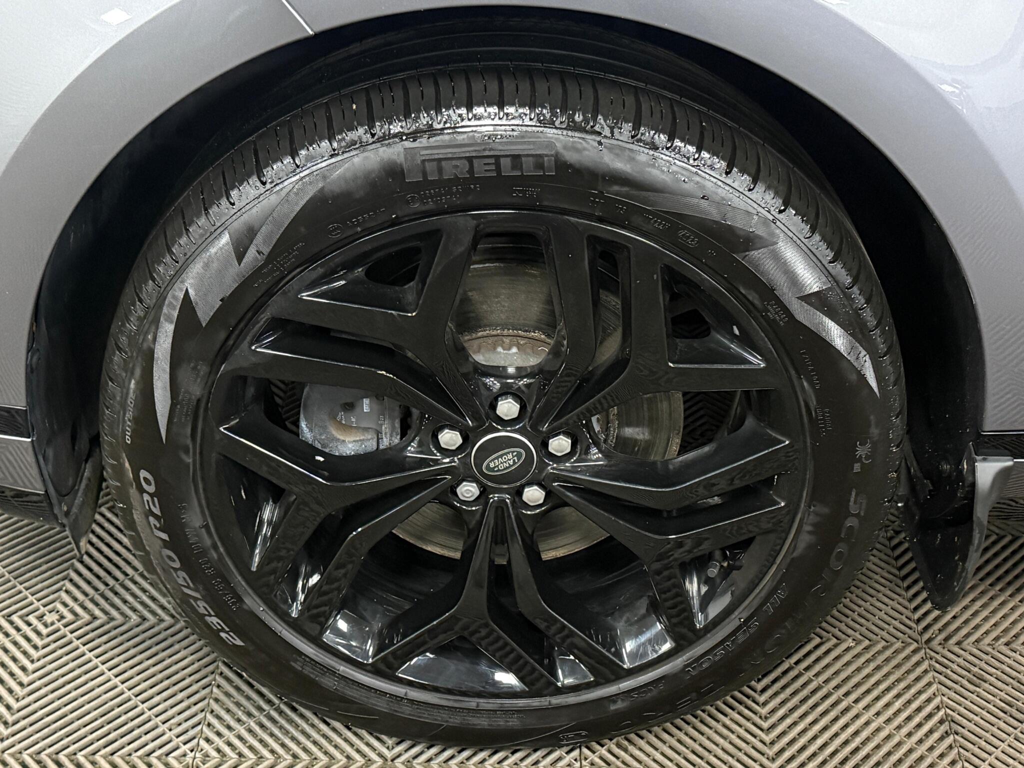 Land Rover Range Rover Evoque view 36