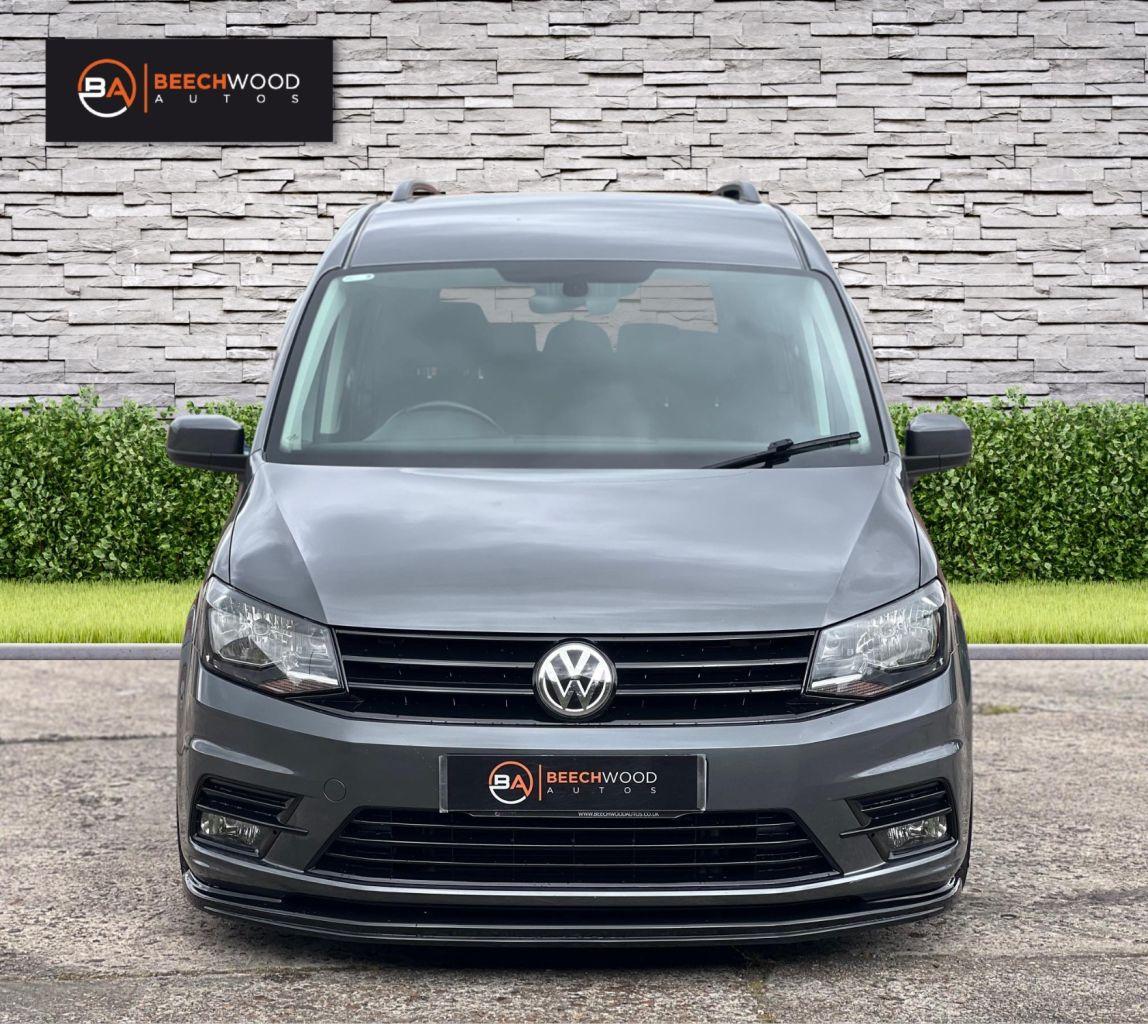 Volkswagen Caddy Maxi Life view 4