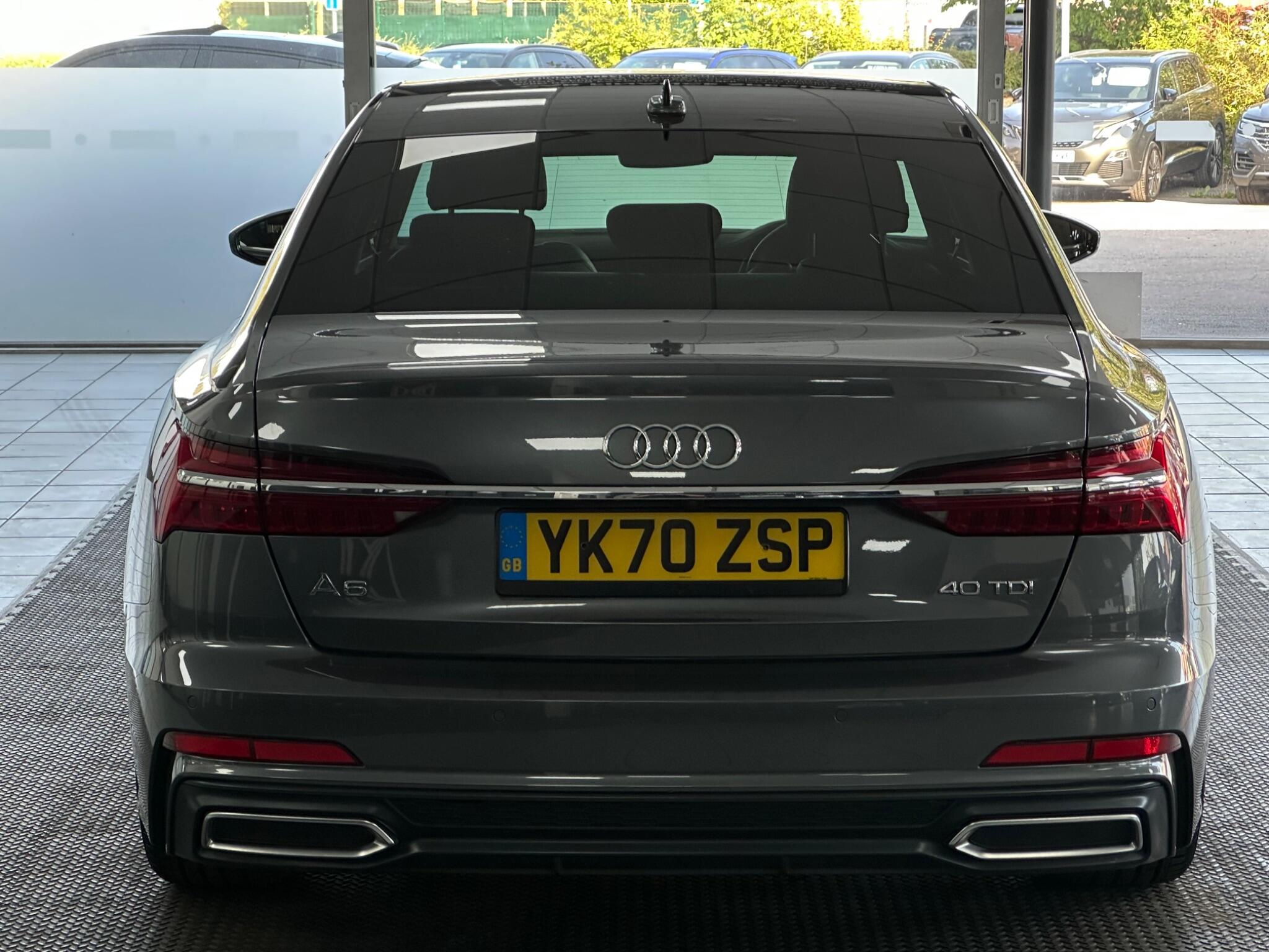 Audi A6 Saloon view 11