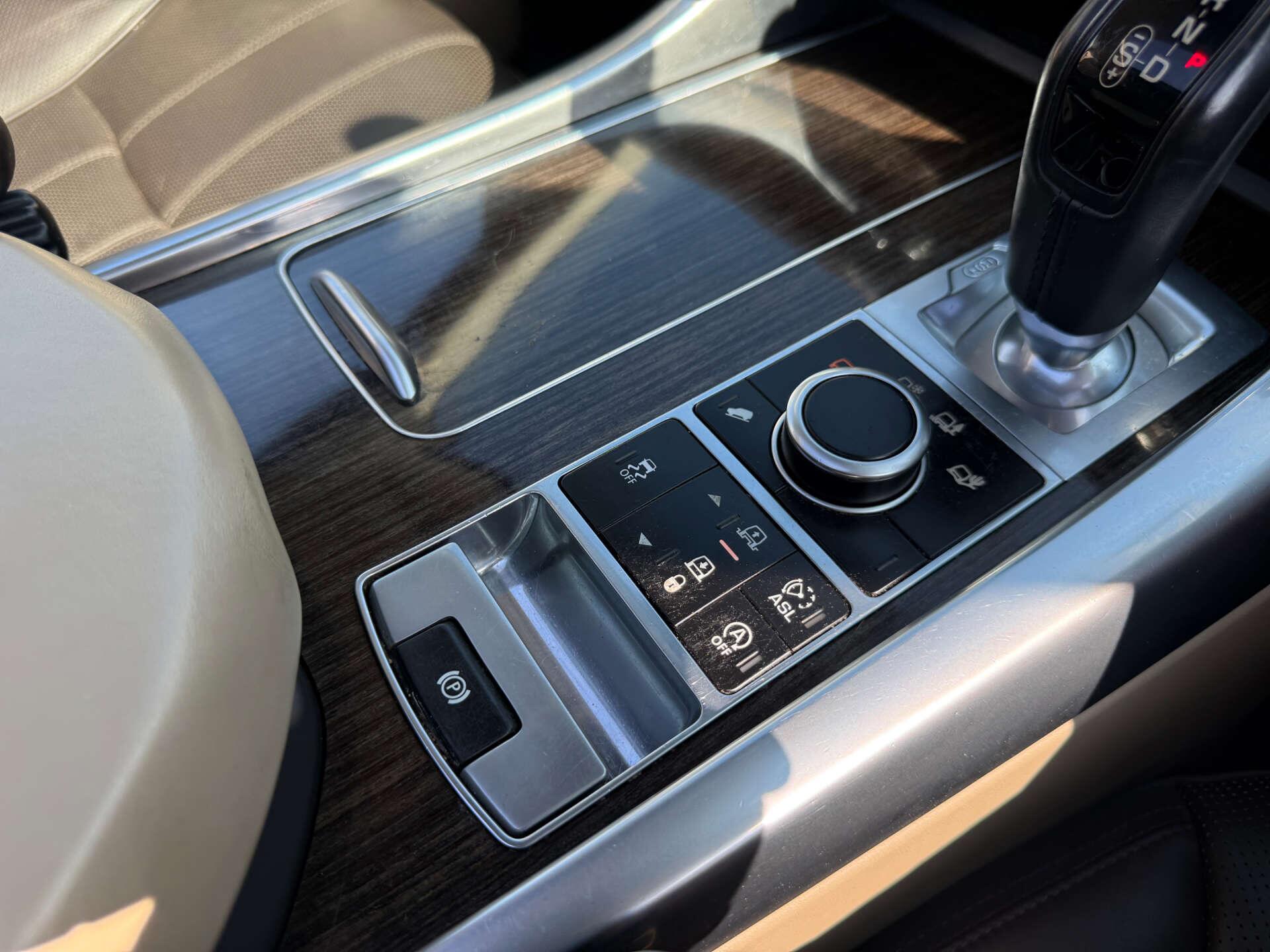 Land Rover Range Rover Sport view 57