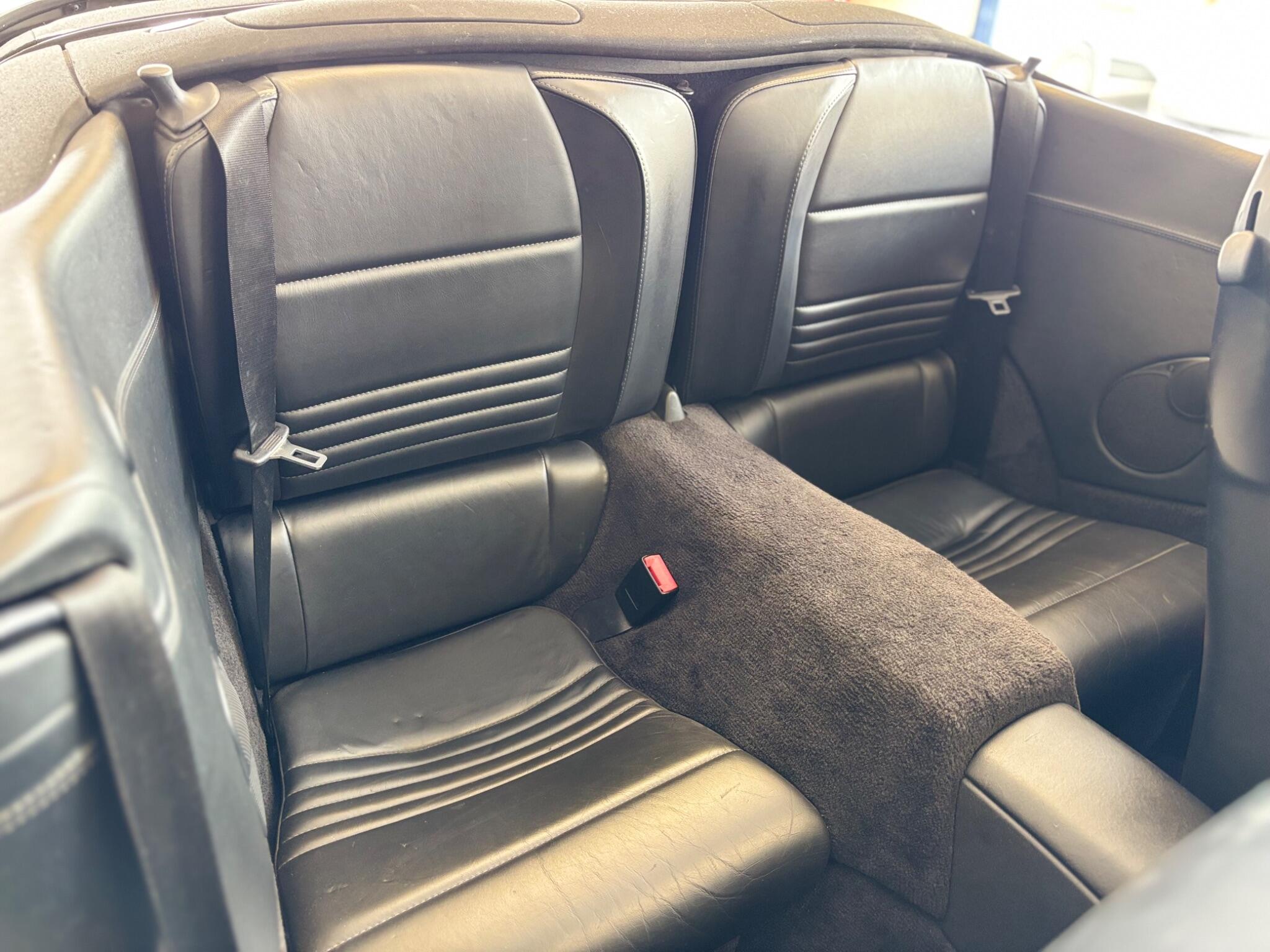 Porsche 911 view 16