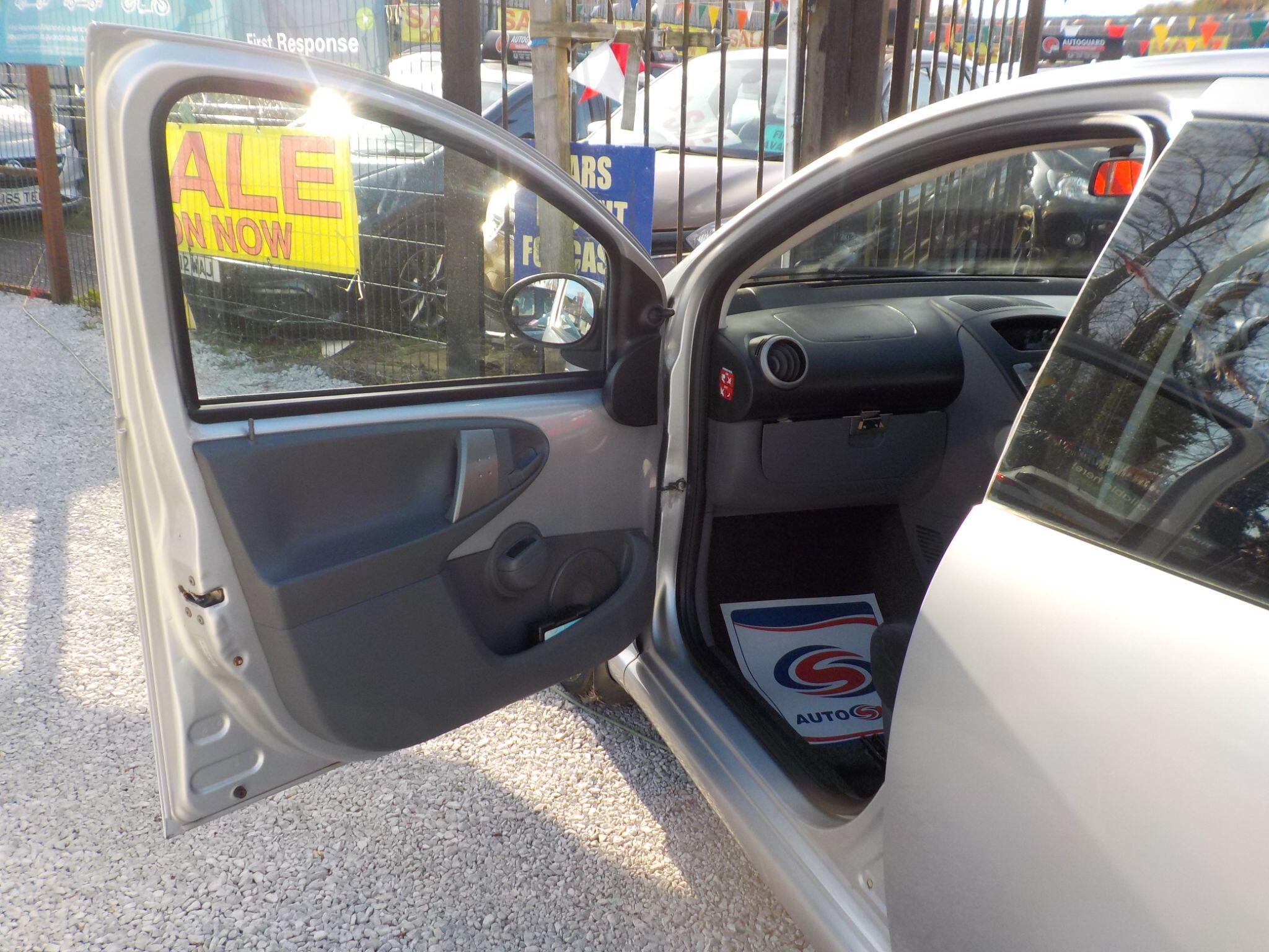 Toyota AYGO 1.0 VVT-i Platinum Euro 4 5dr