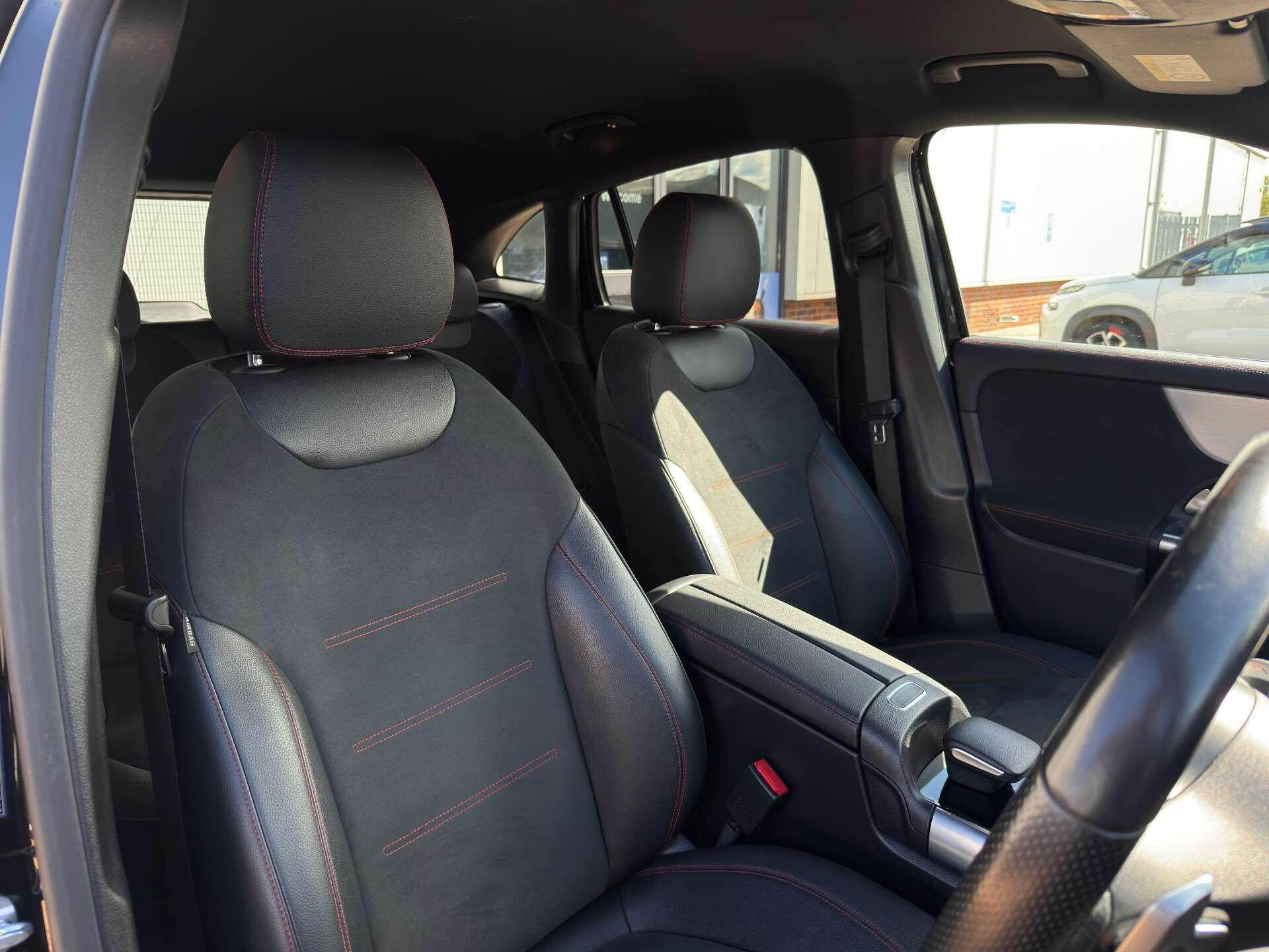 Mercedes-Benz EQA view 15