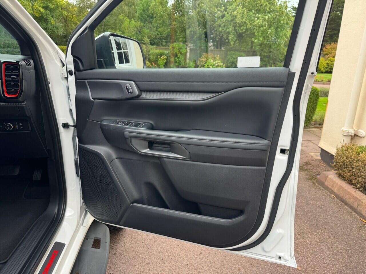 Ford Ranger view 30